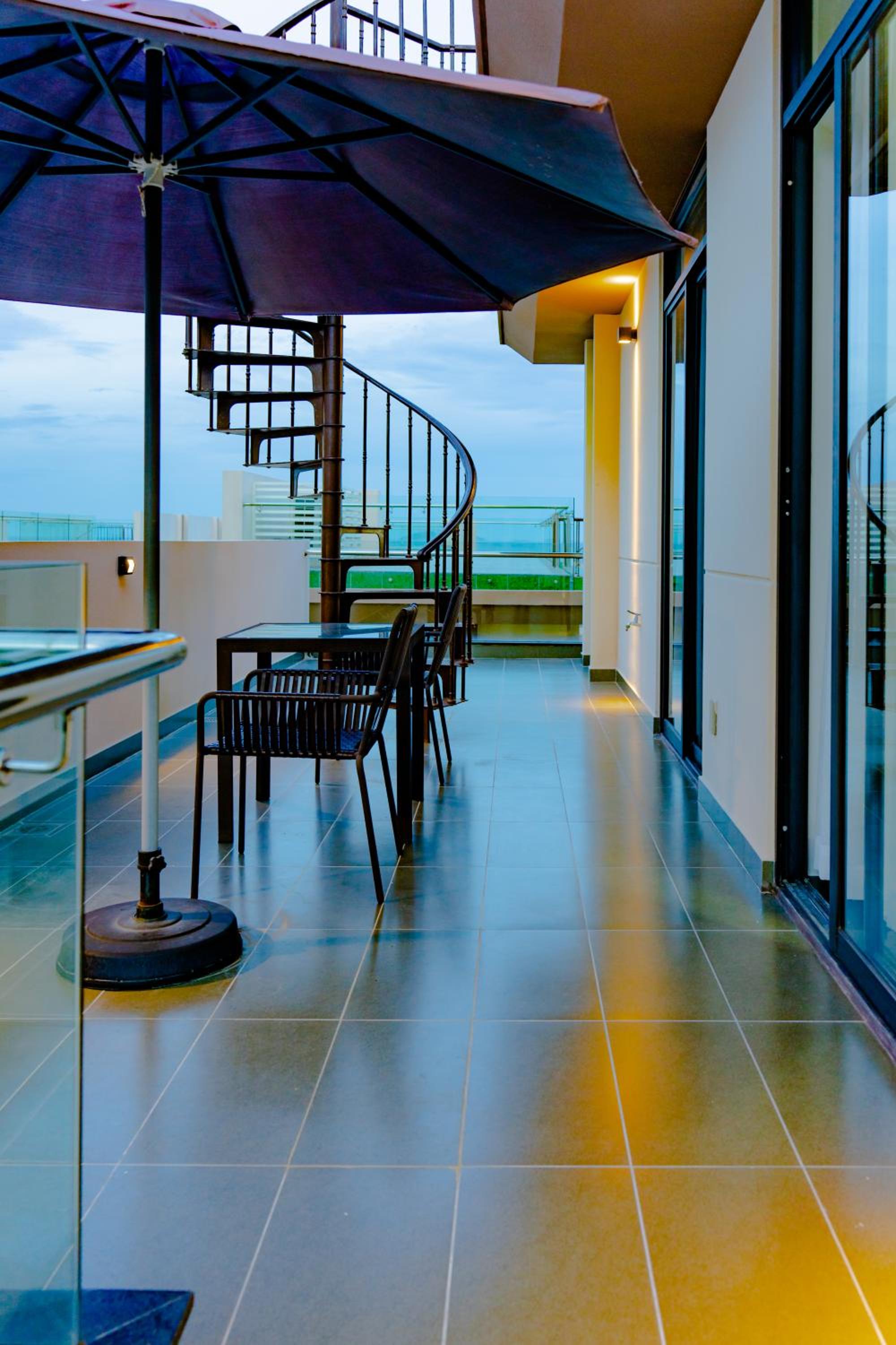 Three-Bedroom Villa - Photo 48
