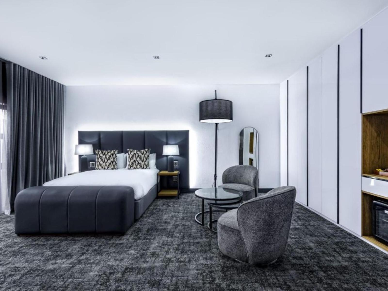 Luxury Queen Room