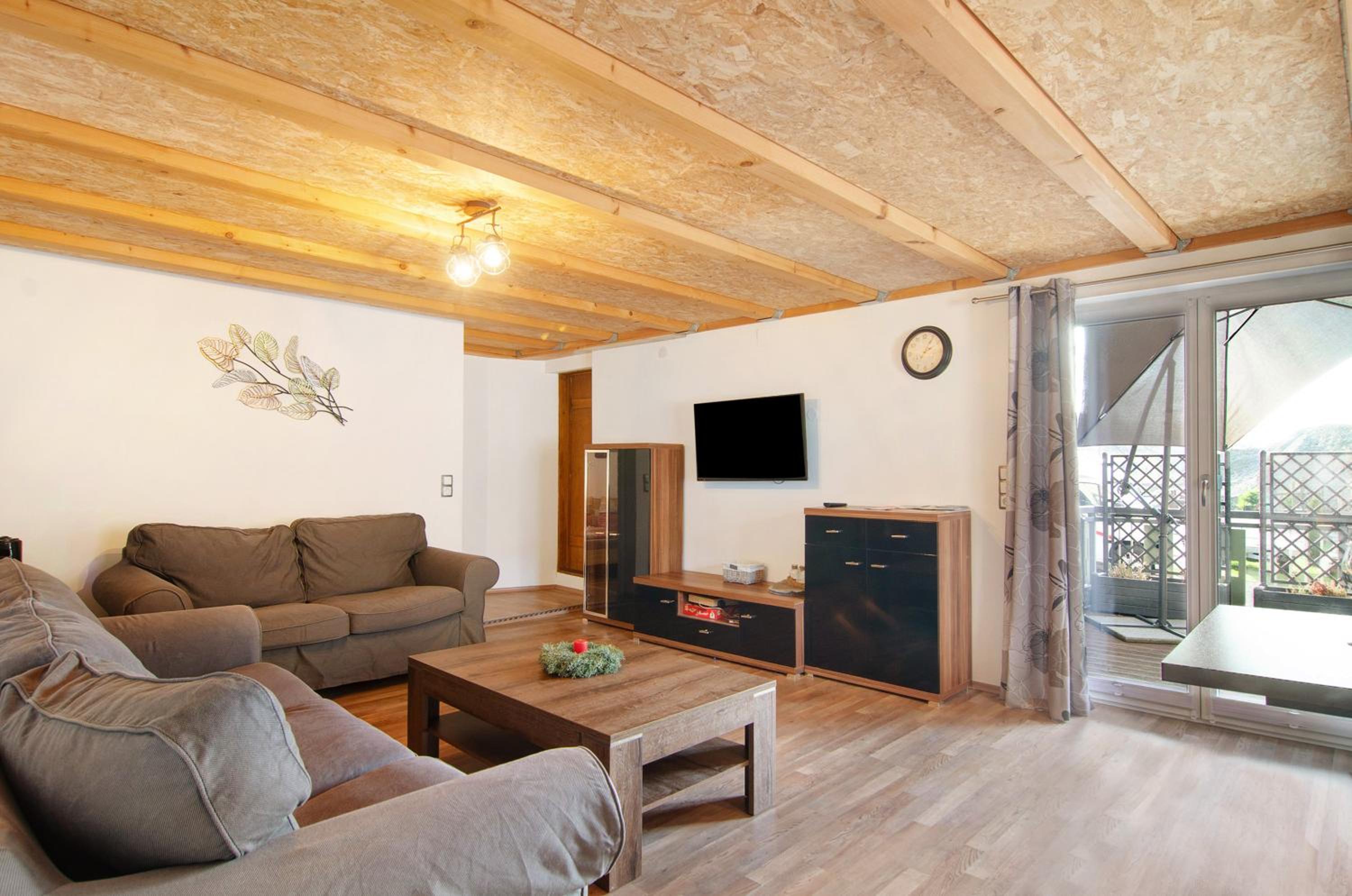 Two-Bedroom Deluxe Apartment with Garden View