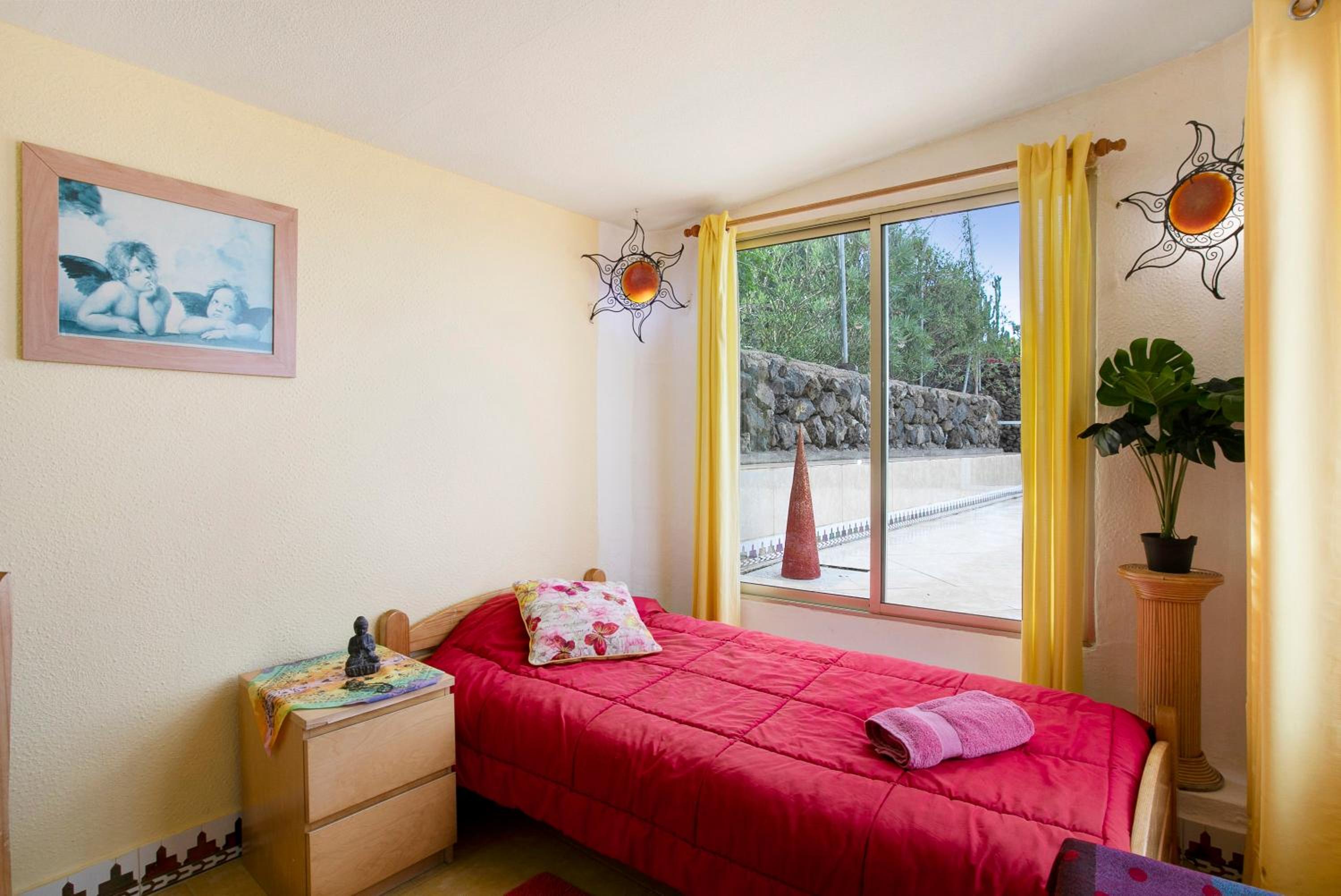 Apartamento de un dormitorio superior con balcón