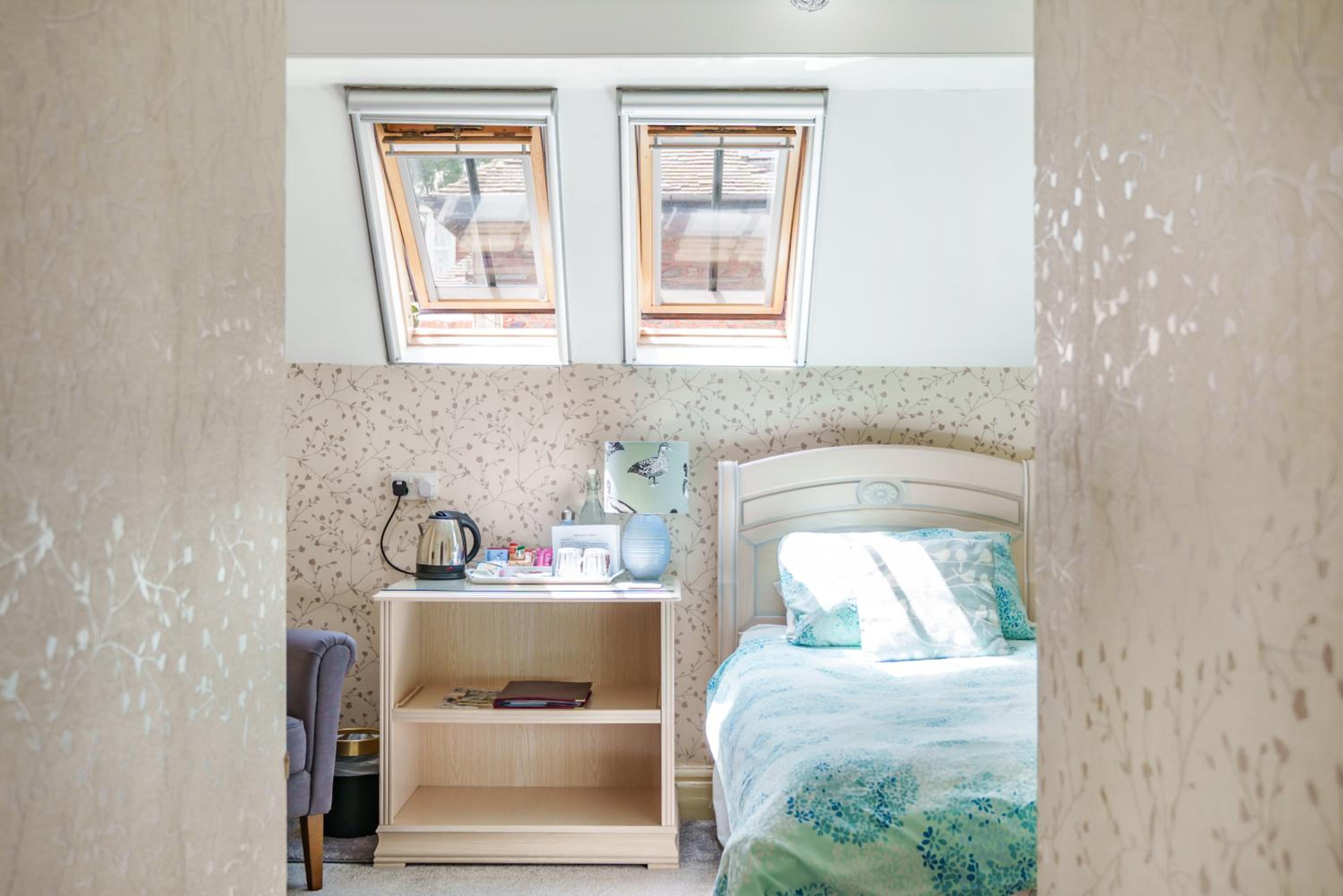 Standard Twin Room with Garden View - Photo 1
