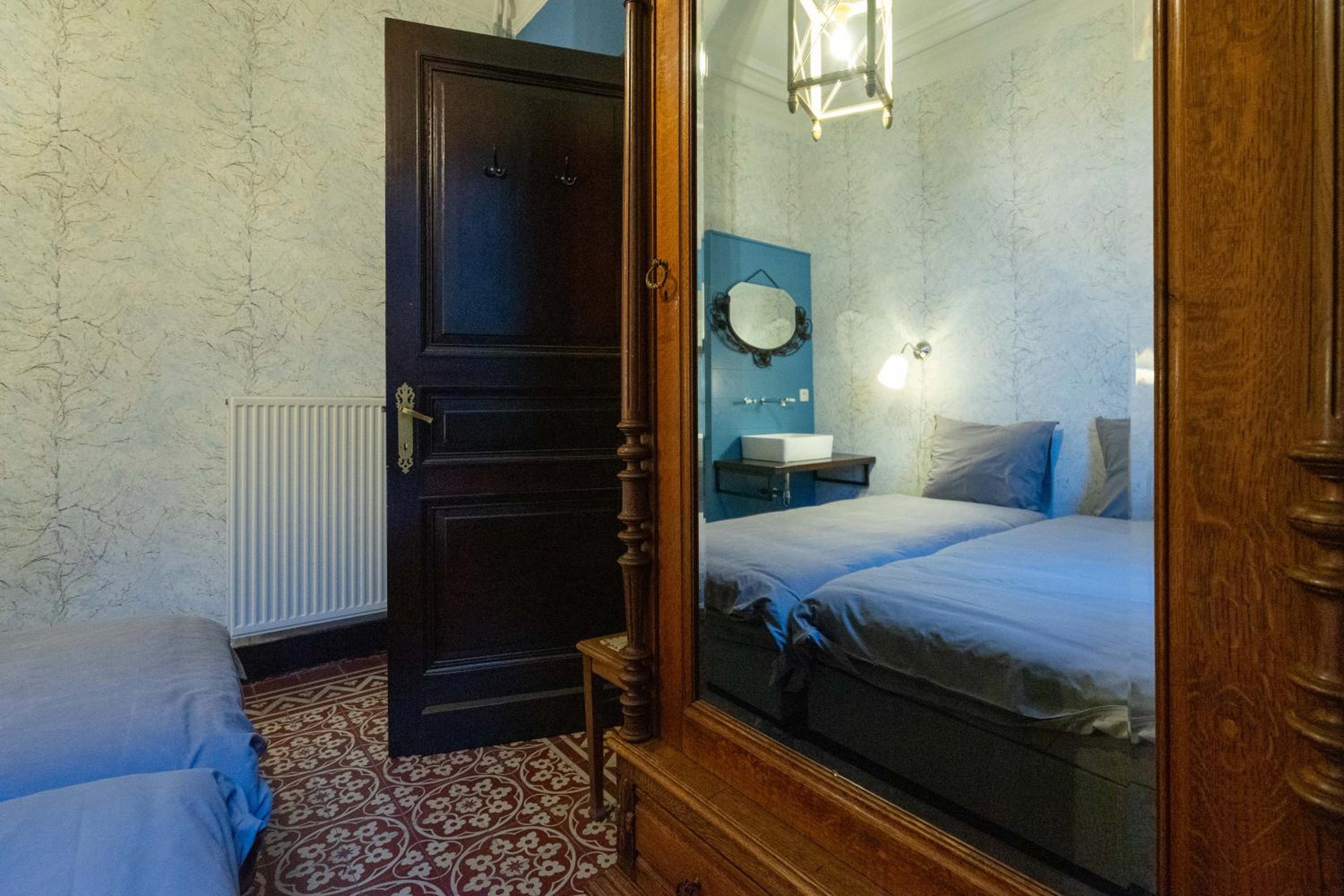 Villa photo 1