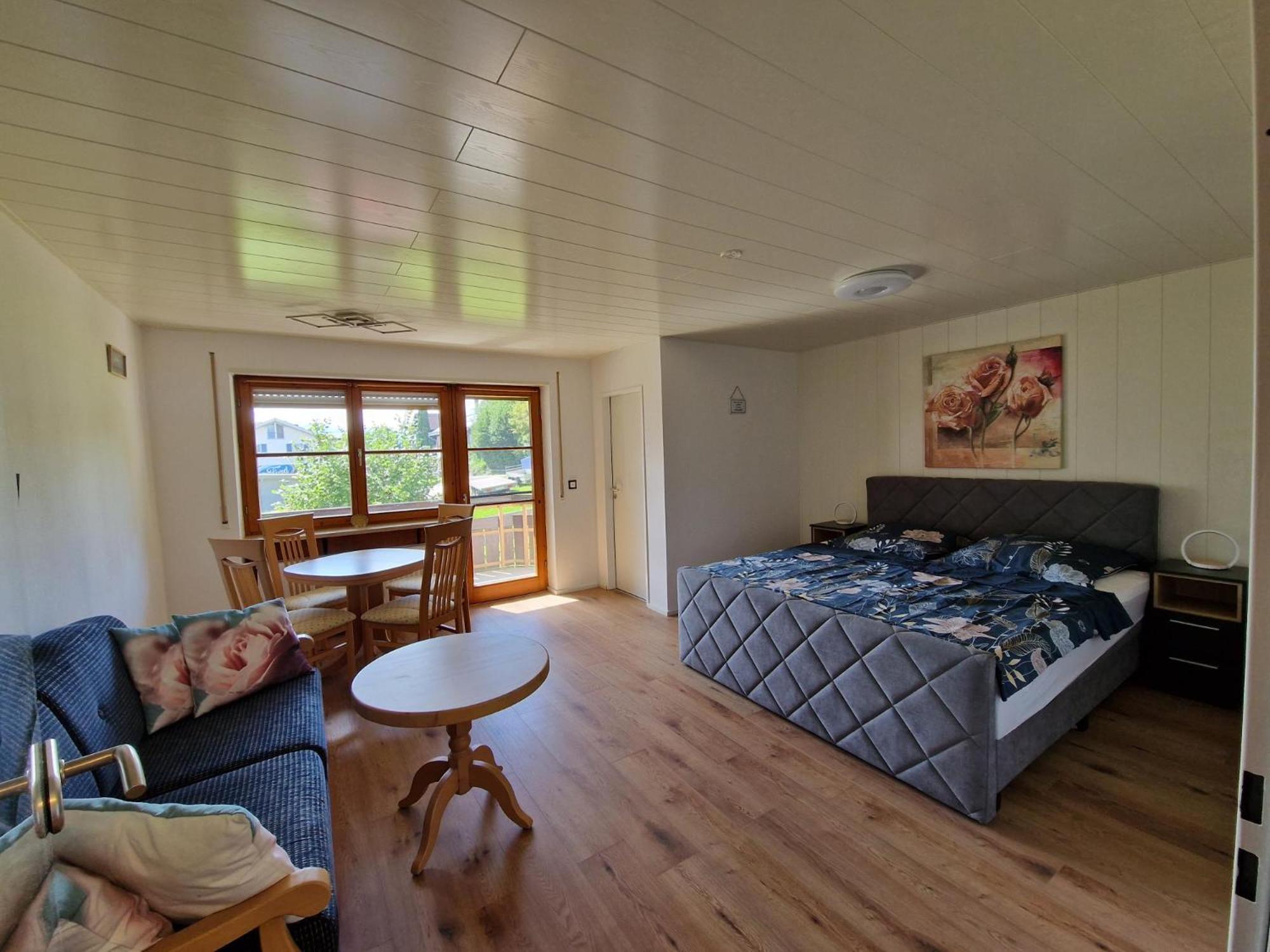 Apartment with Balcony photo 1