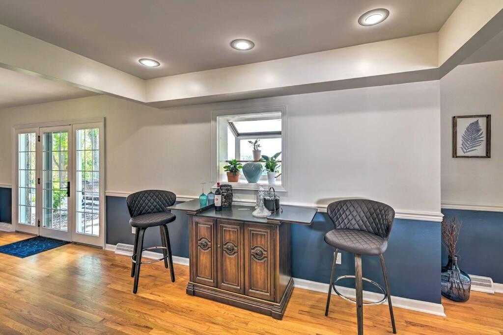 Five-Bedroom House photo 2