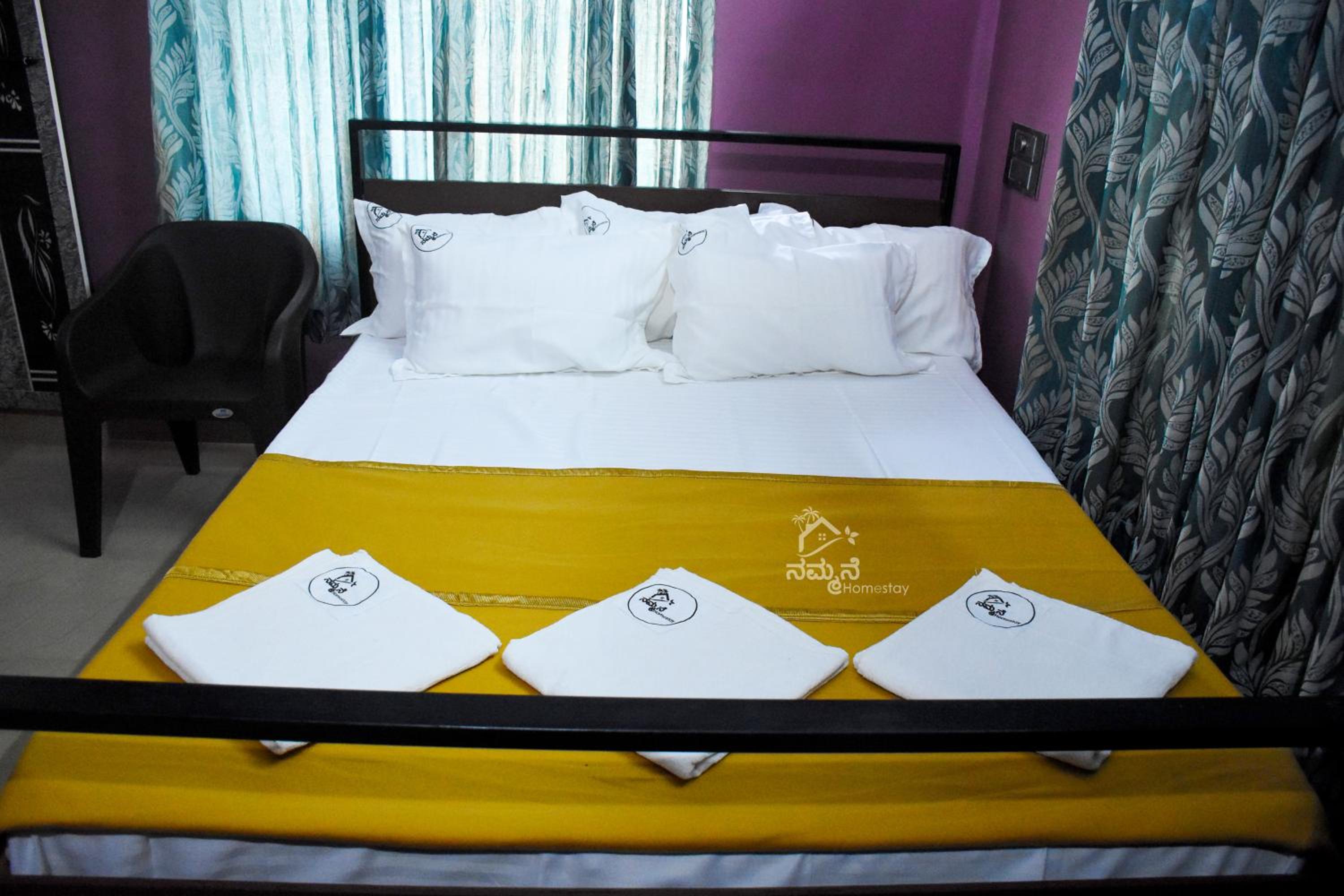 Deluxe Double Room (2 Adults + 1 Child) photo 1