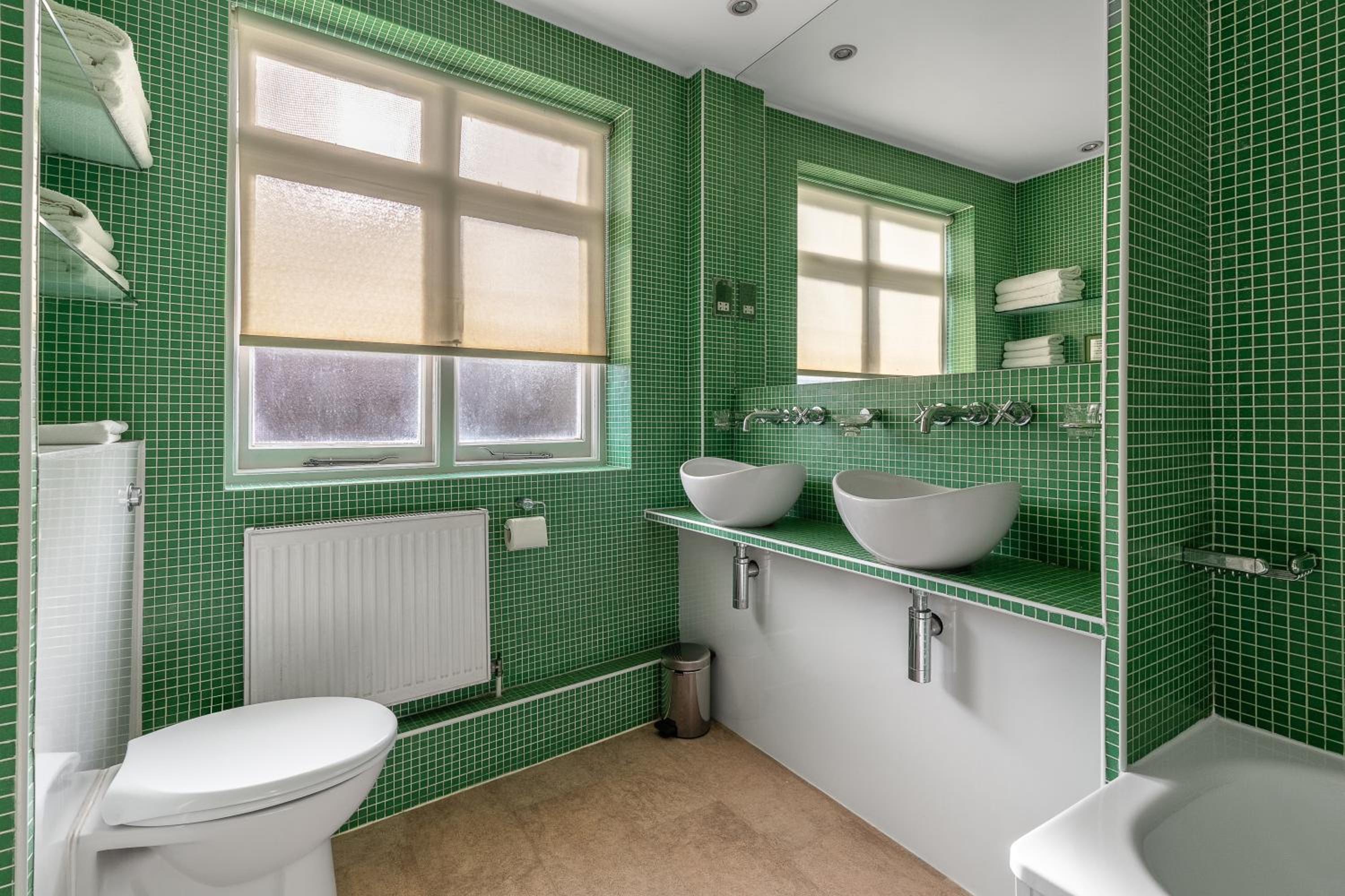 Family Room With Bath photo 2