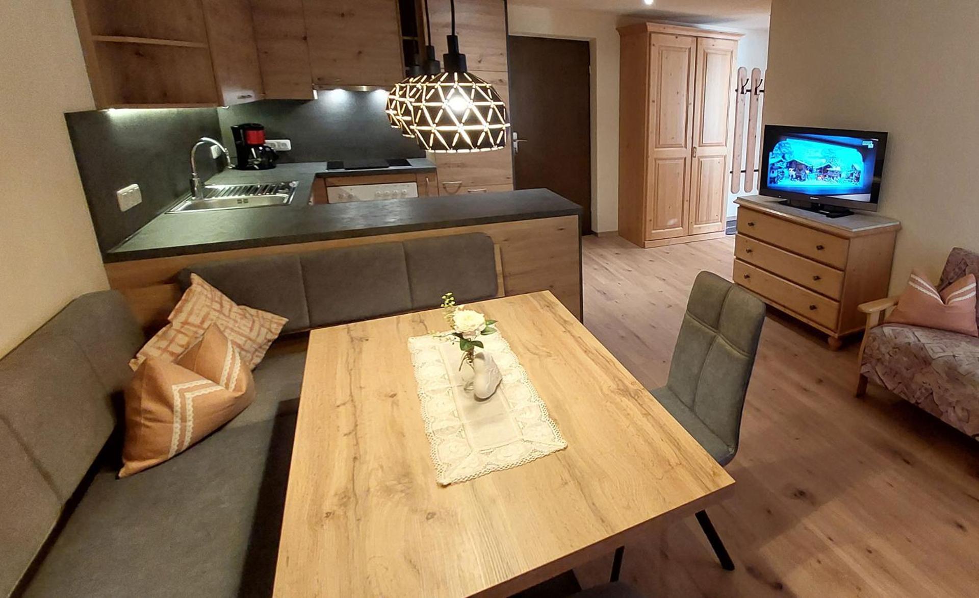 Two-Bedroom Apartment Inntalblick photo 3
