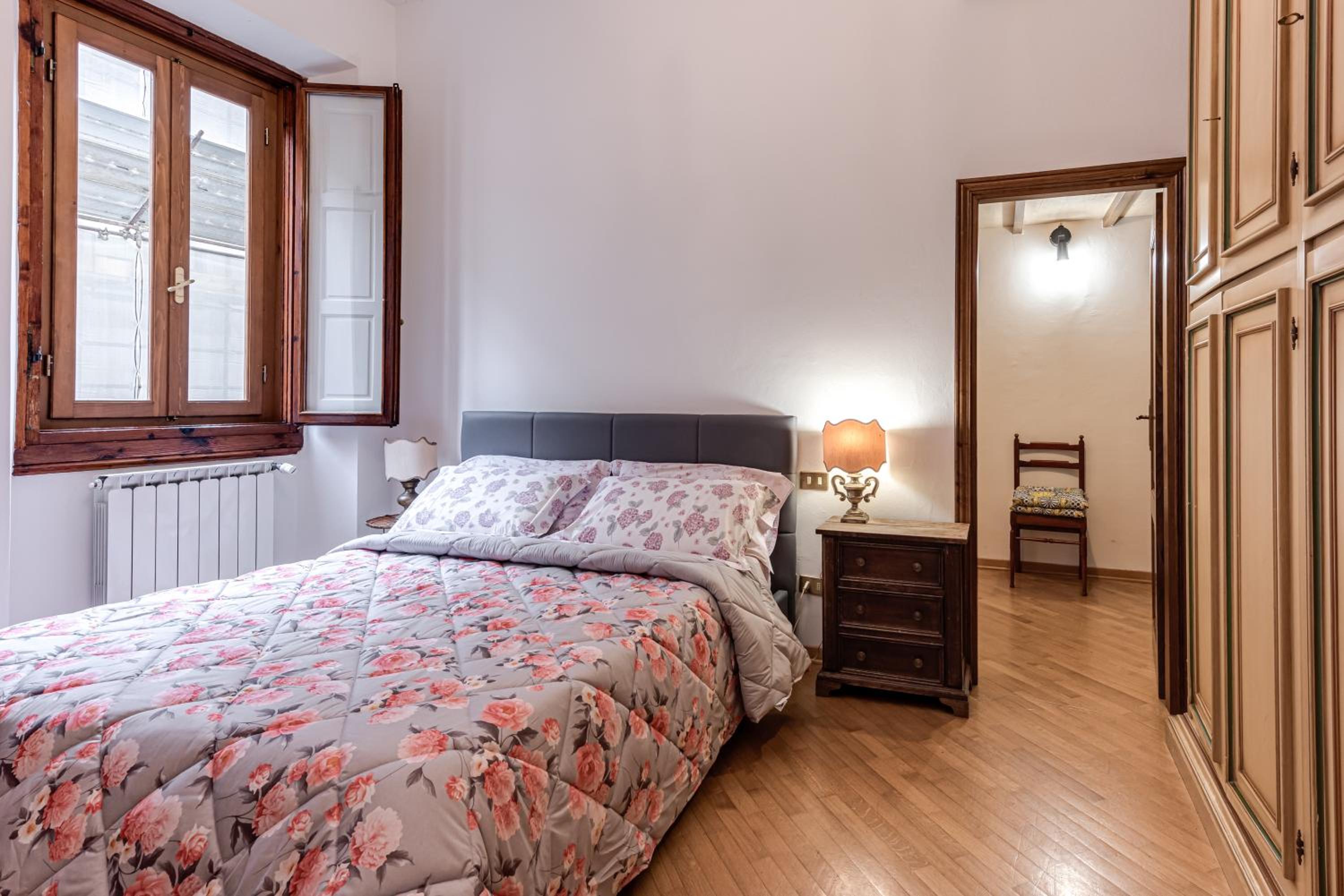 Two-Bedroom Deluxe Apartment with Balcony photo 2