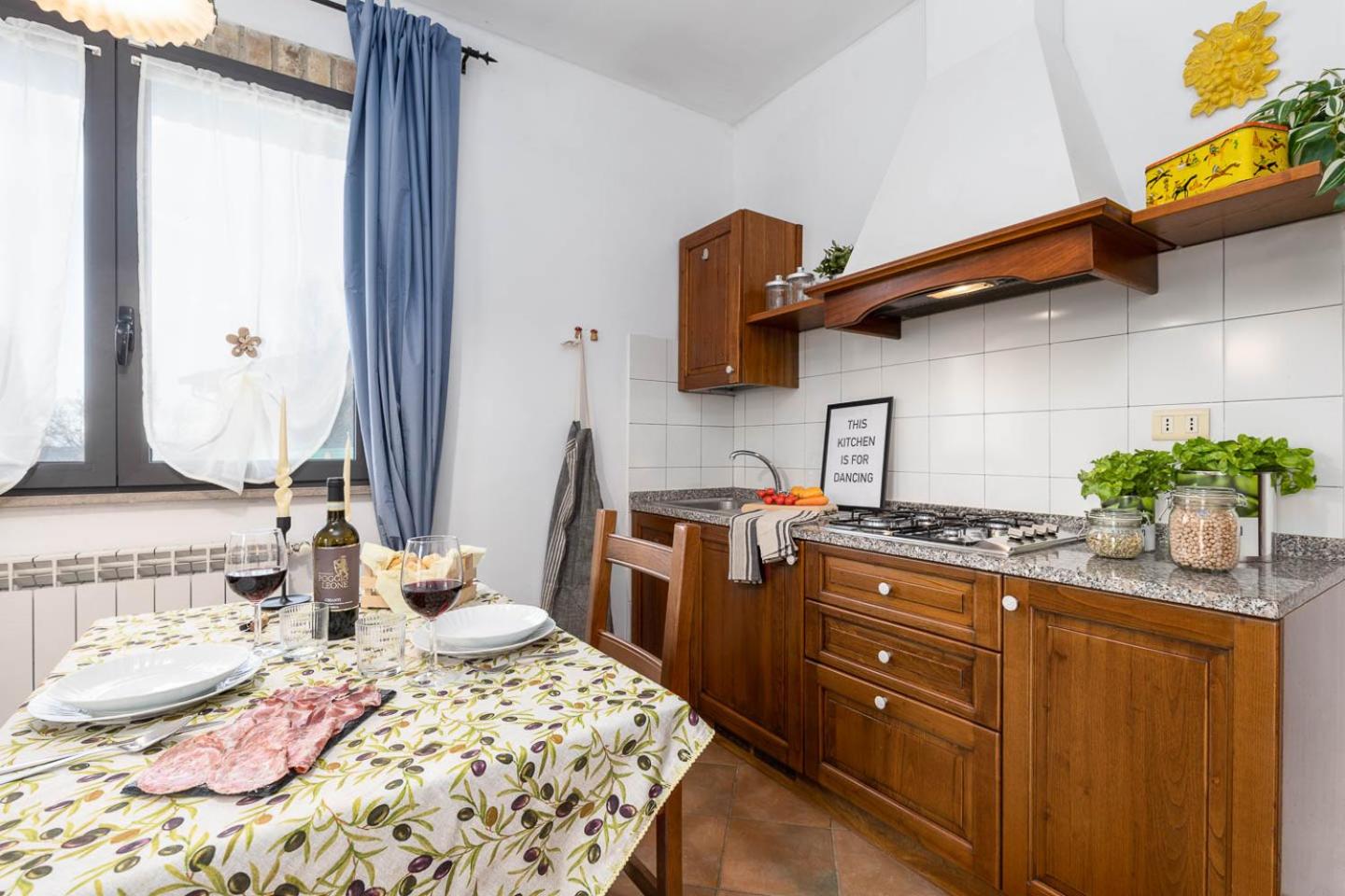 Apartment - Ground Floor - Photo 4