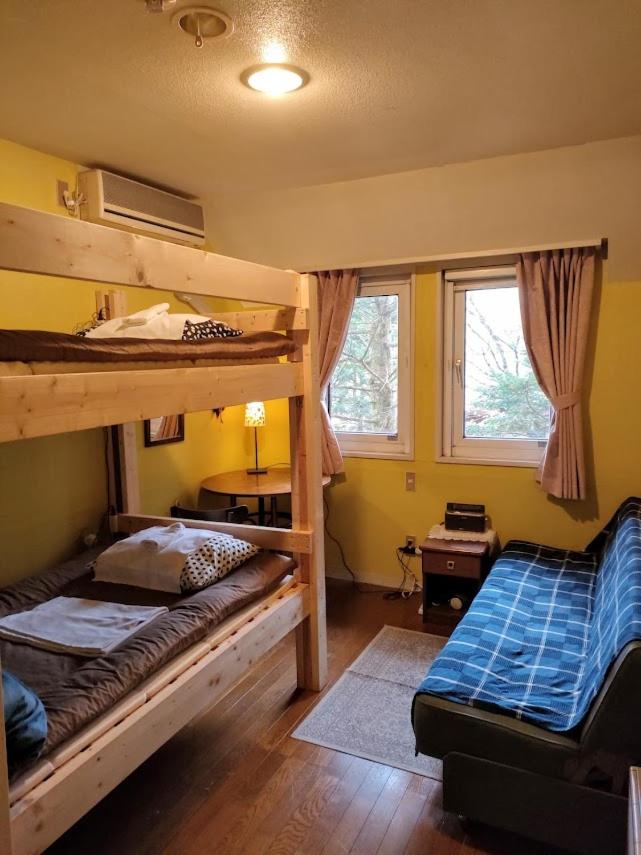 Economy Twin Room photo 1