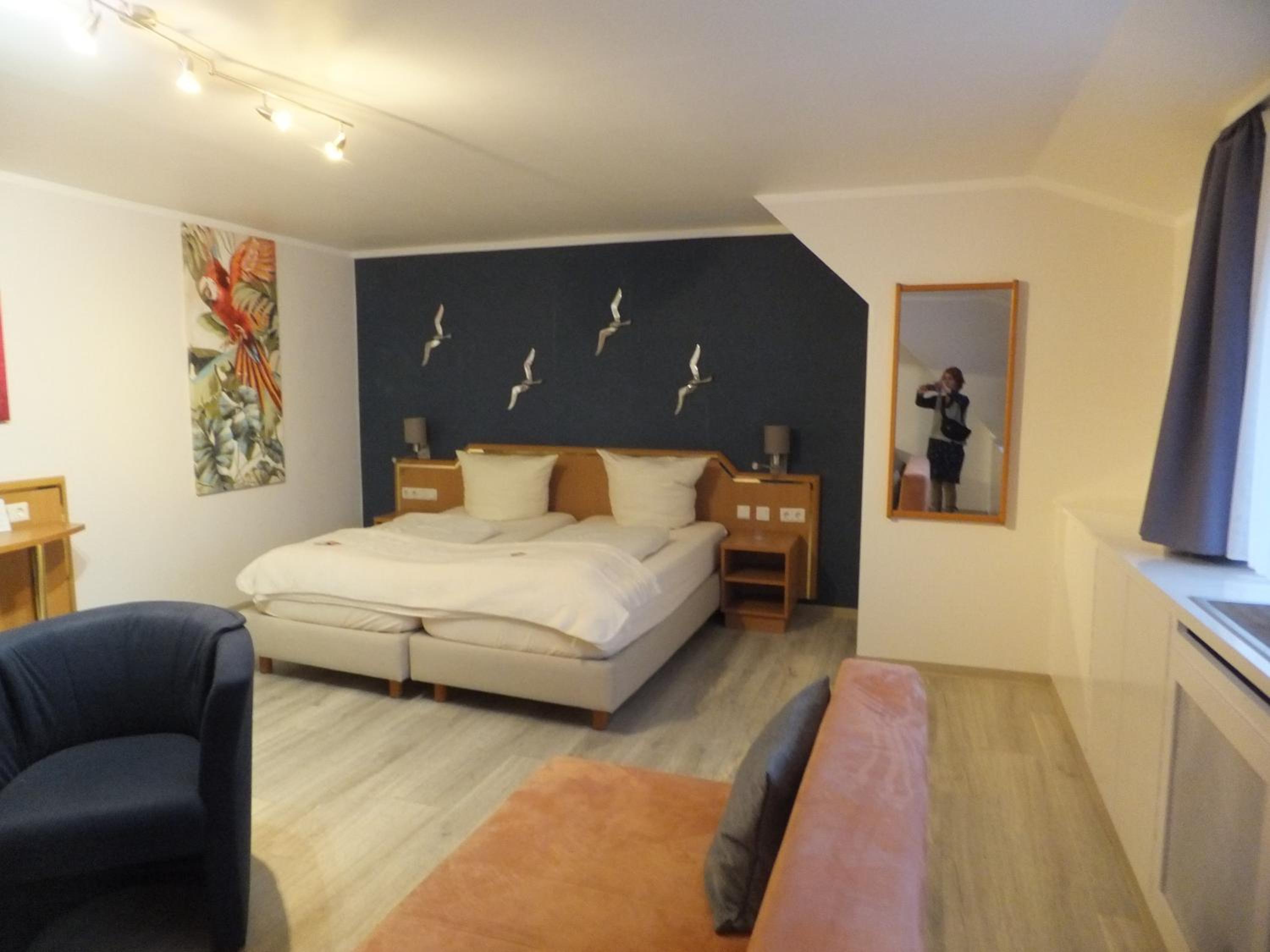 Triple Room with Bathroom photo 2