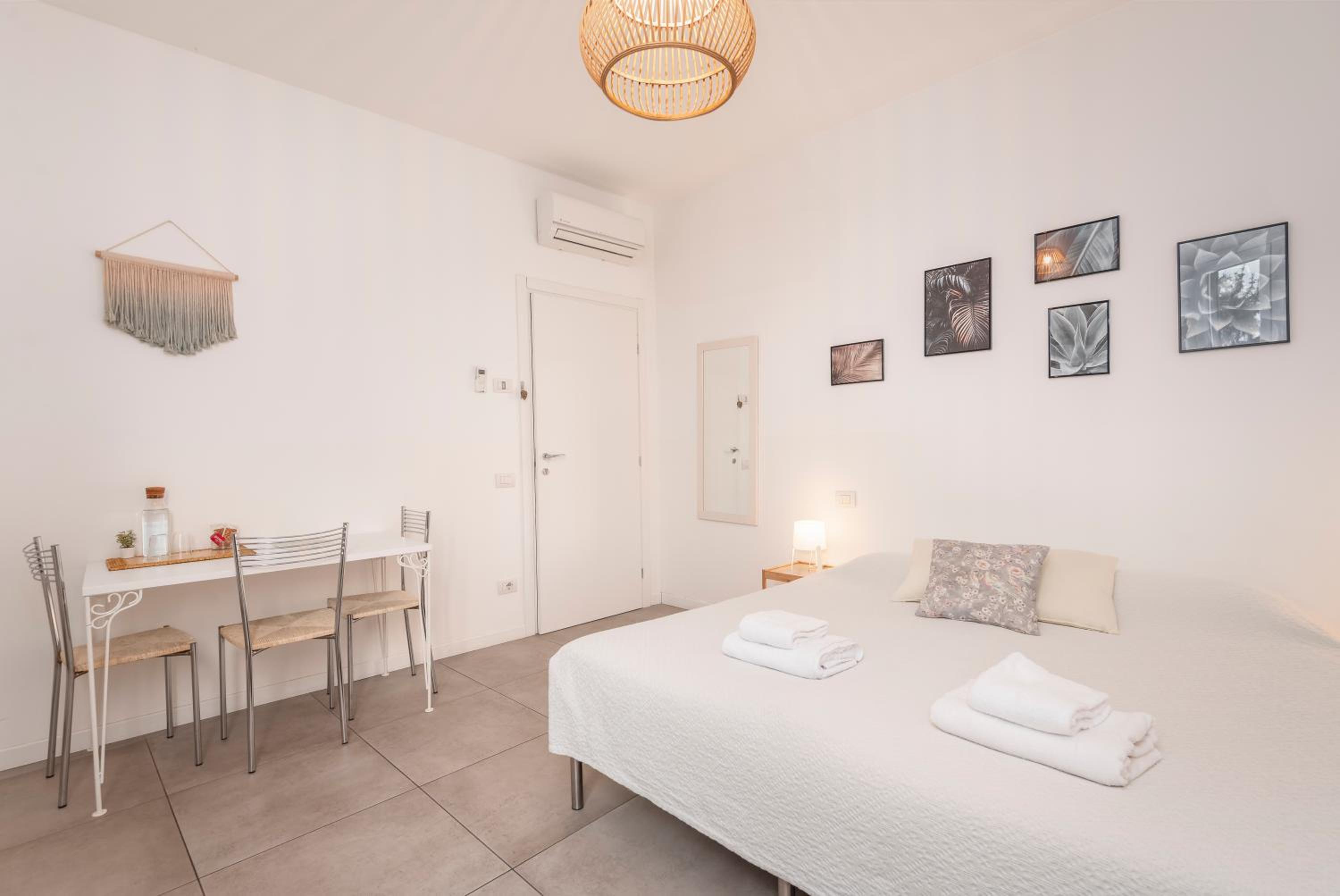 Triple Room with Private External Bathroom photo 1