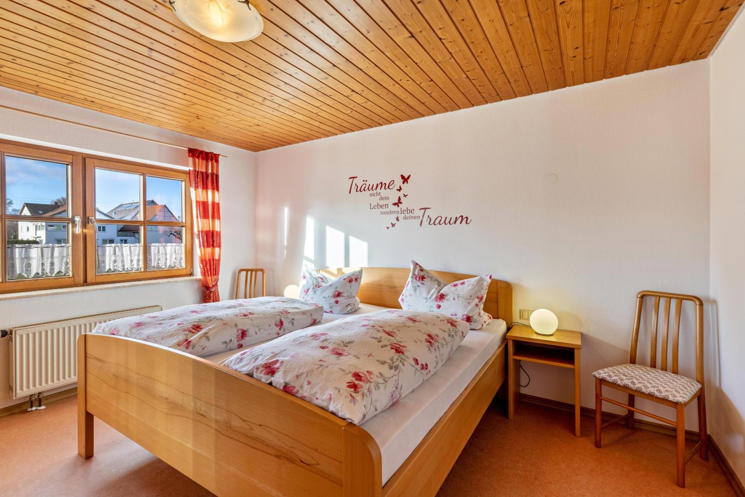 One-Bedroom Apartment with Garden View photo 2