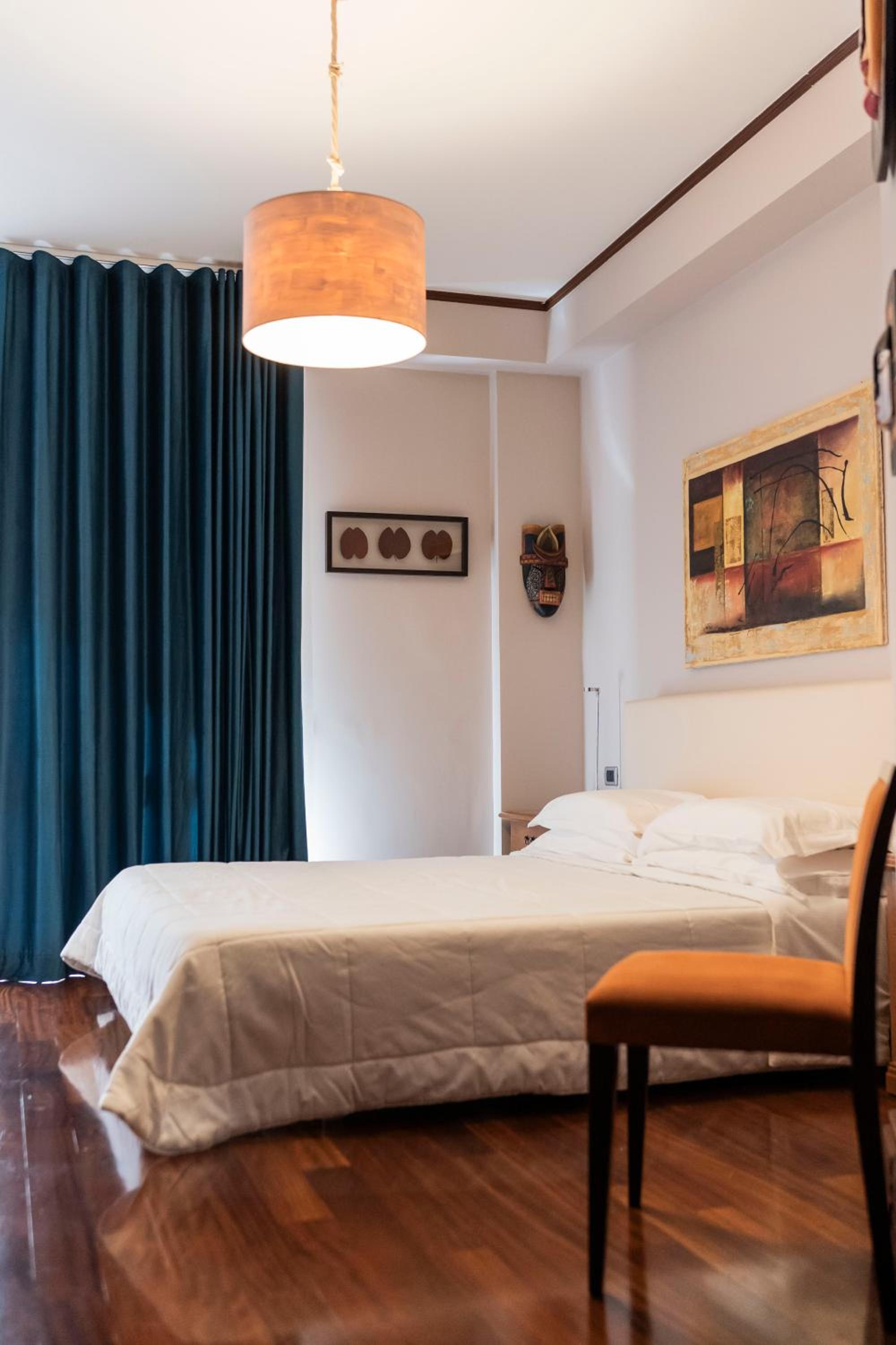 Deluxe Room - Photo 7