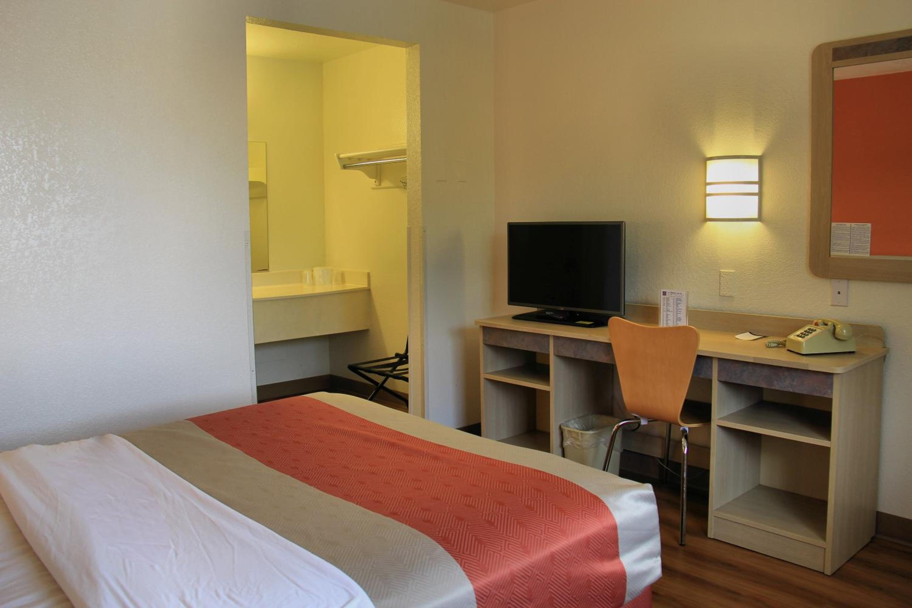 King Room - Smoking  - Photo 1