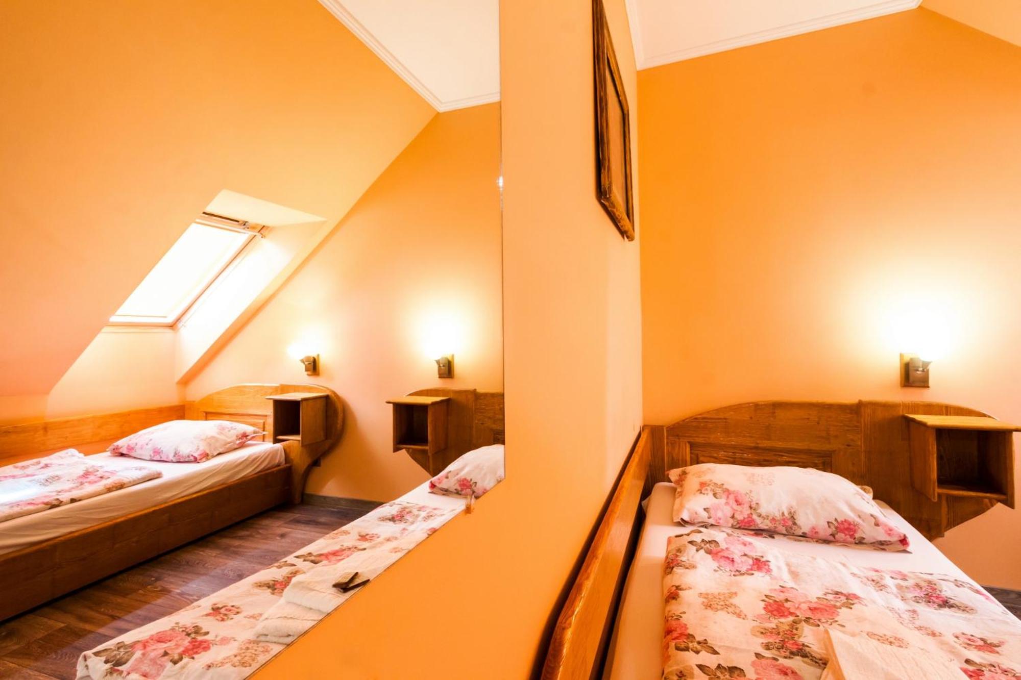 Standard Twin Room With Mountain View photo 1
