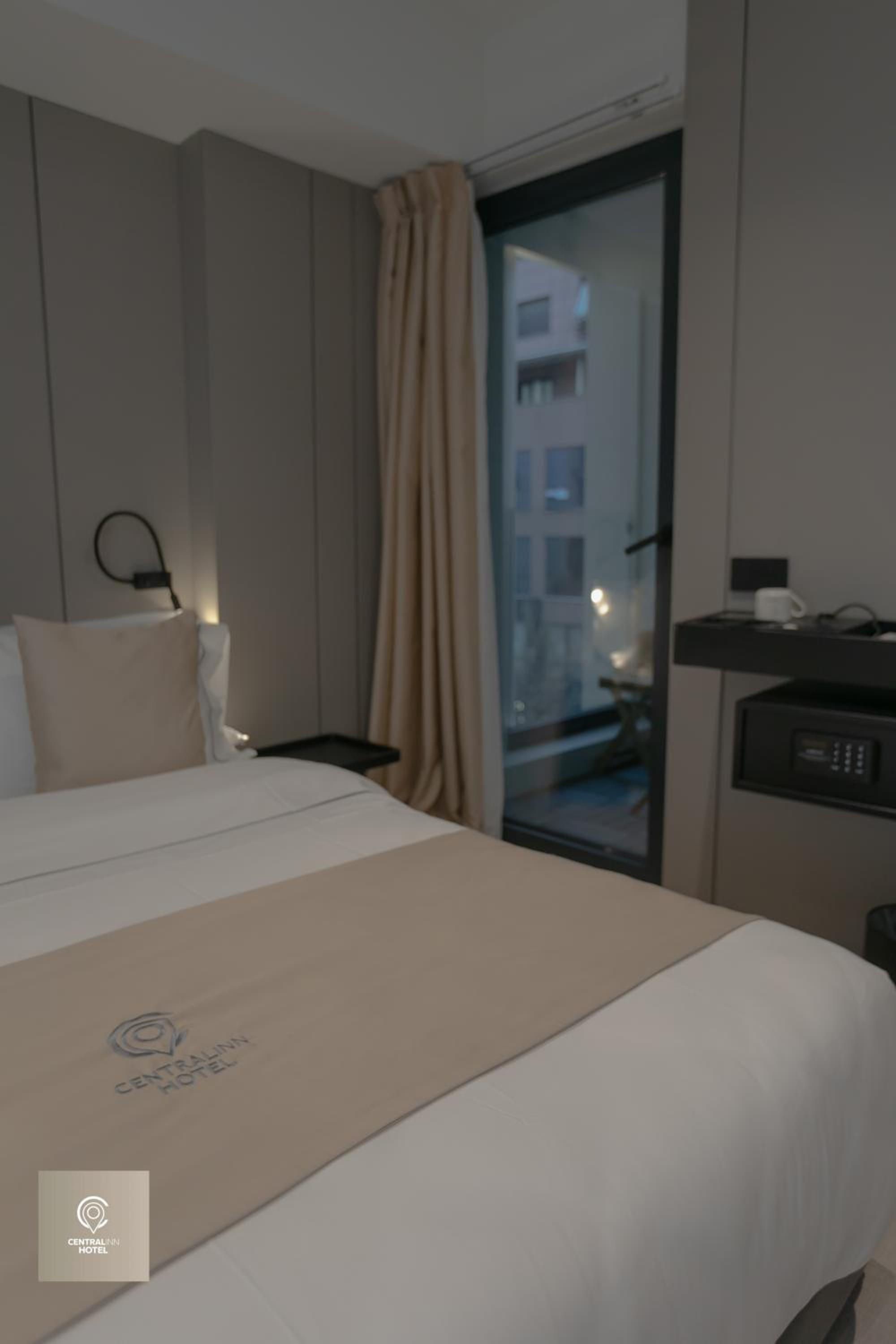 Double Room with Balcony photo 3