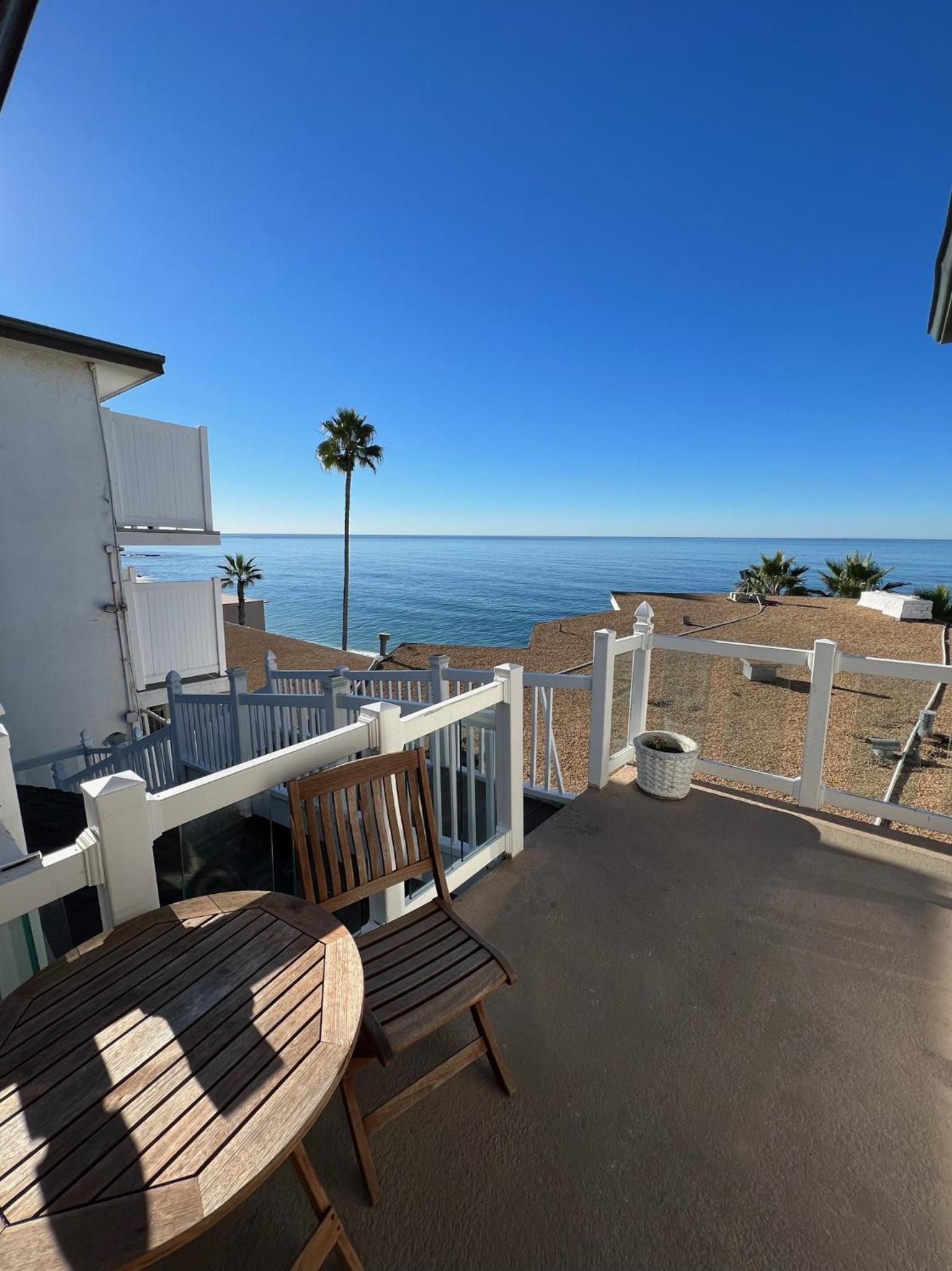 Queen Room with Ocean View - Photo 3