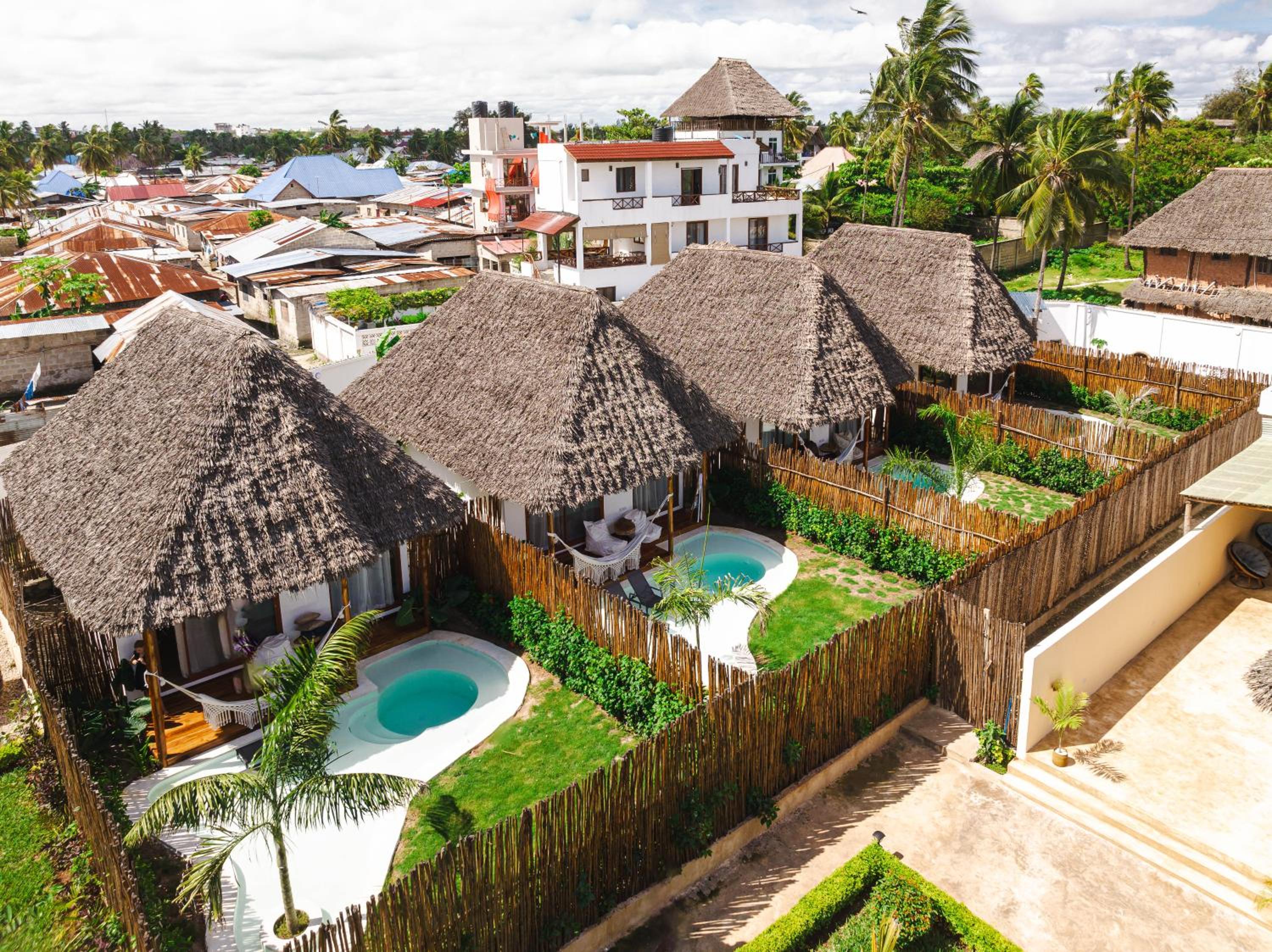 Villa with Private Pool - Photo 20