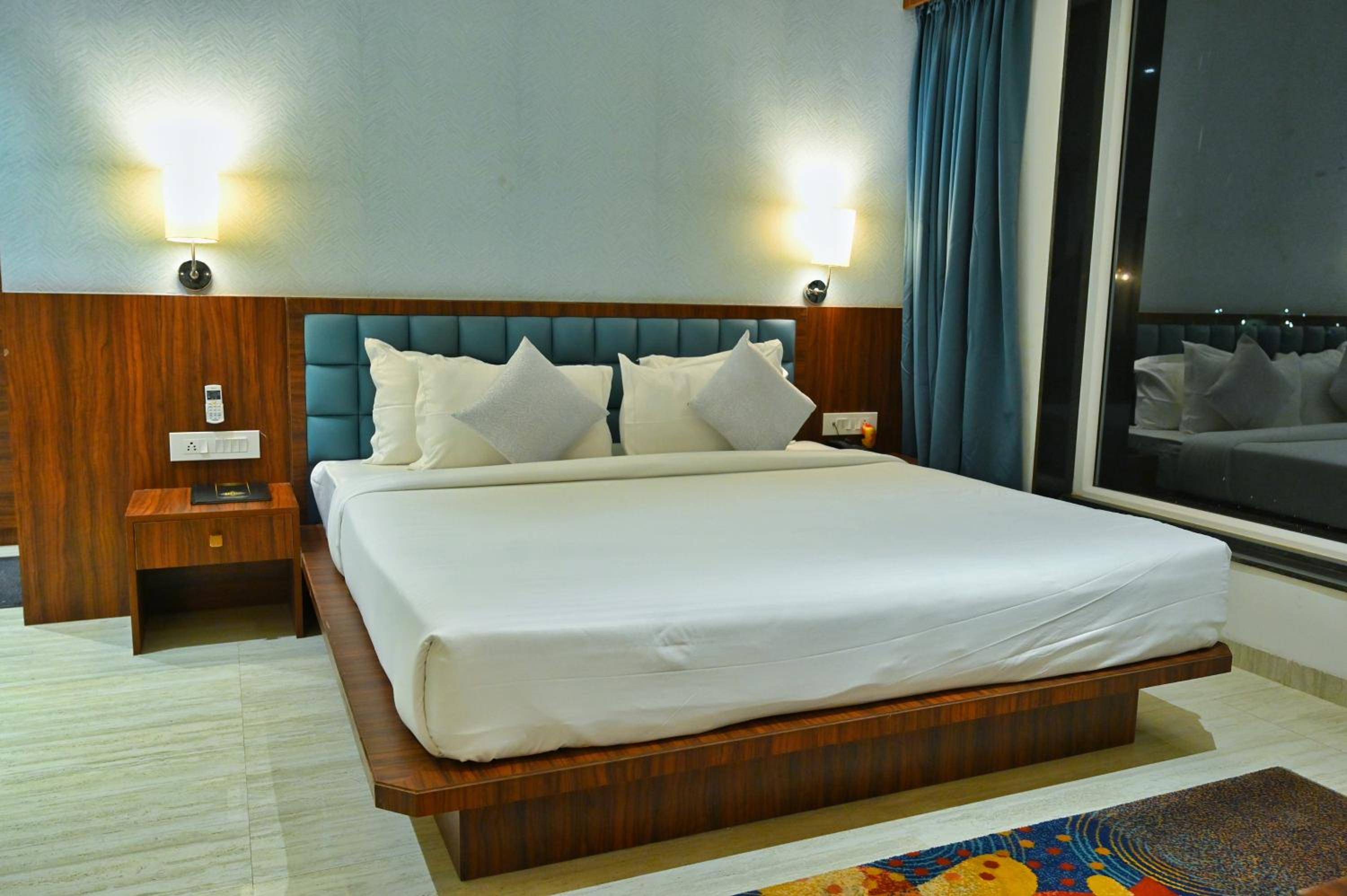 Deluxe Triple Room - Photo 7