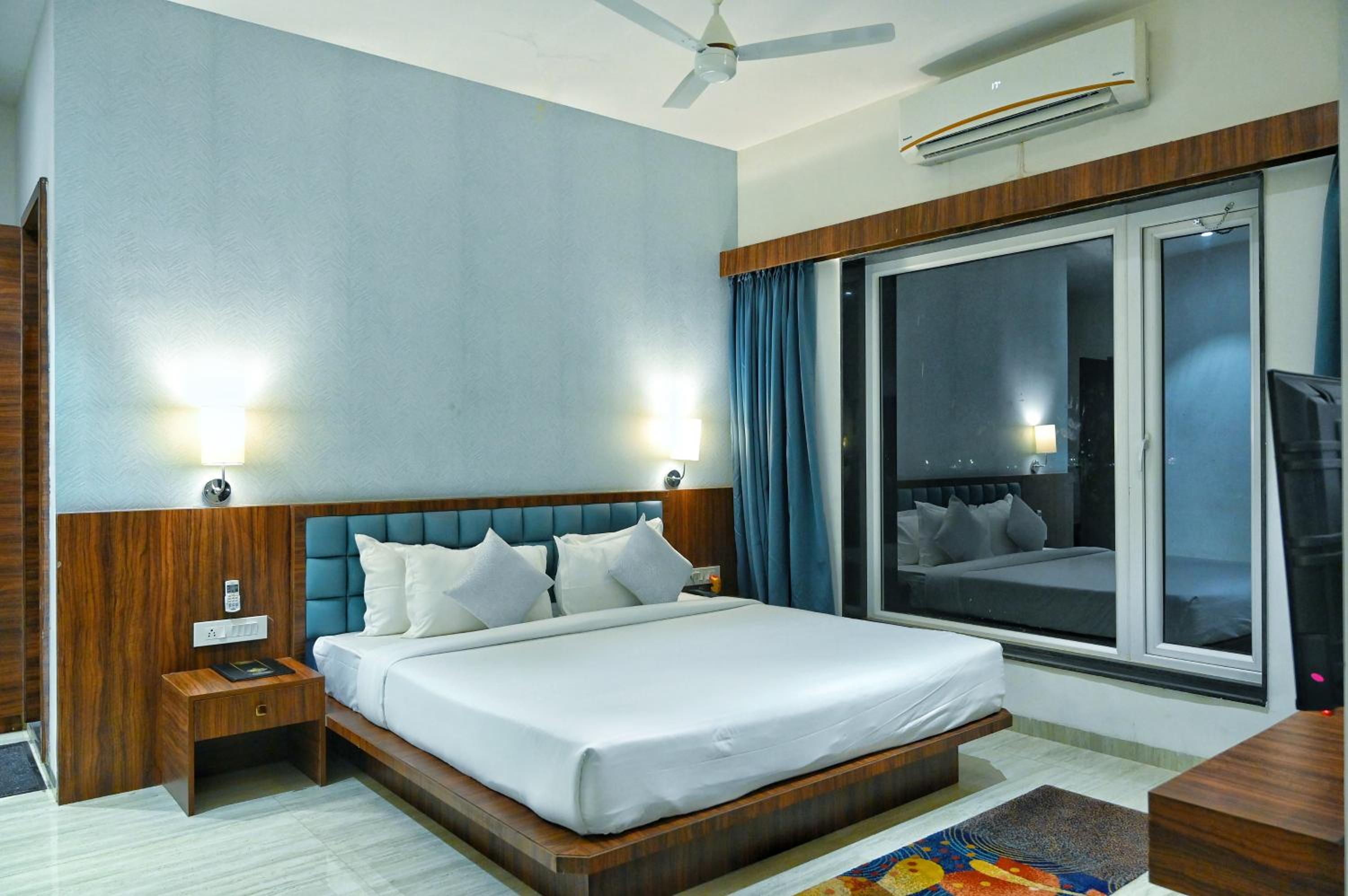 Deluxe Triple Room - Photo 10