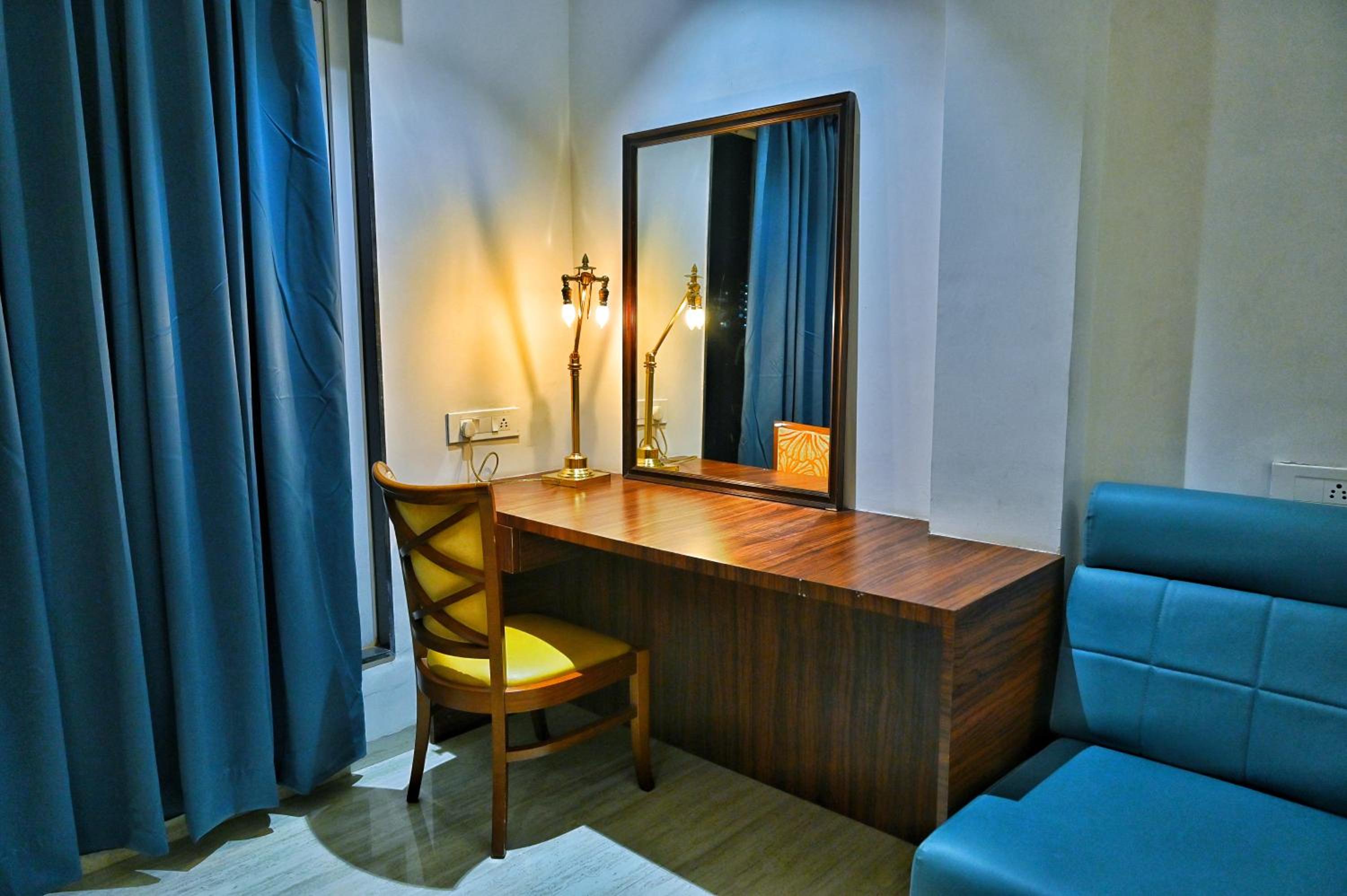 Deluxe Triple Room - Photo 9