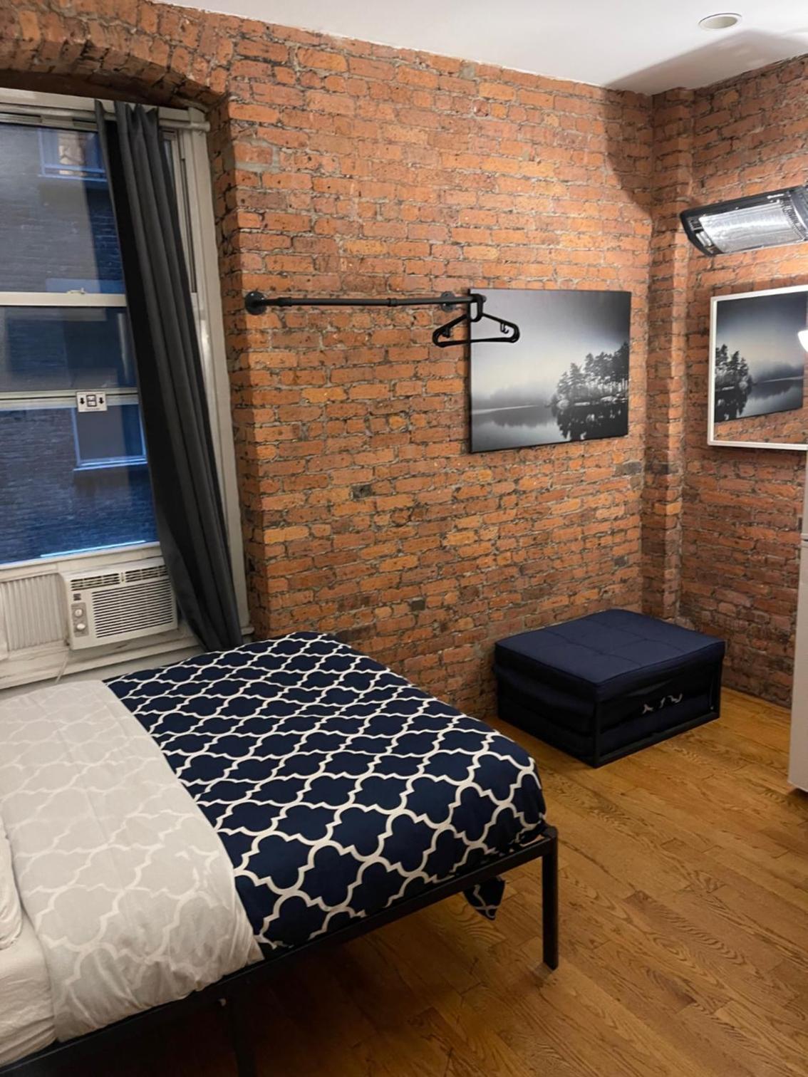 One-Bedroom Apartment photo 3