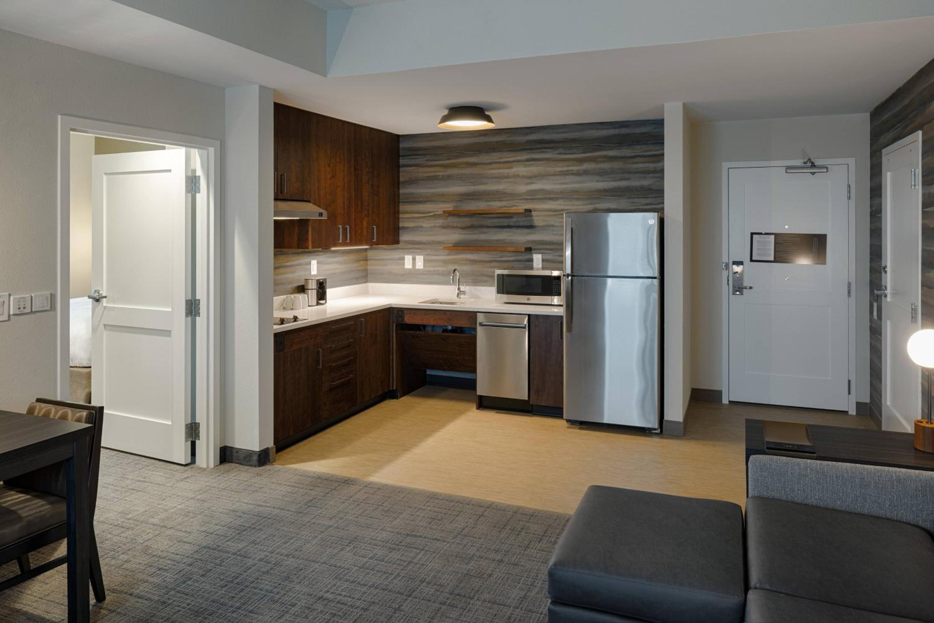 One-Bedroom King Suite with Sofa Bed - Photo 4