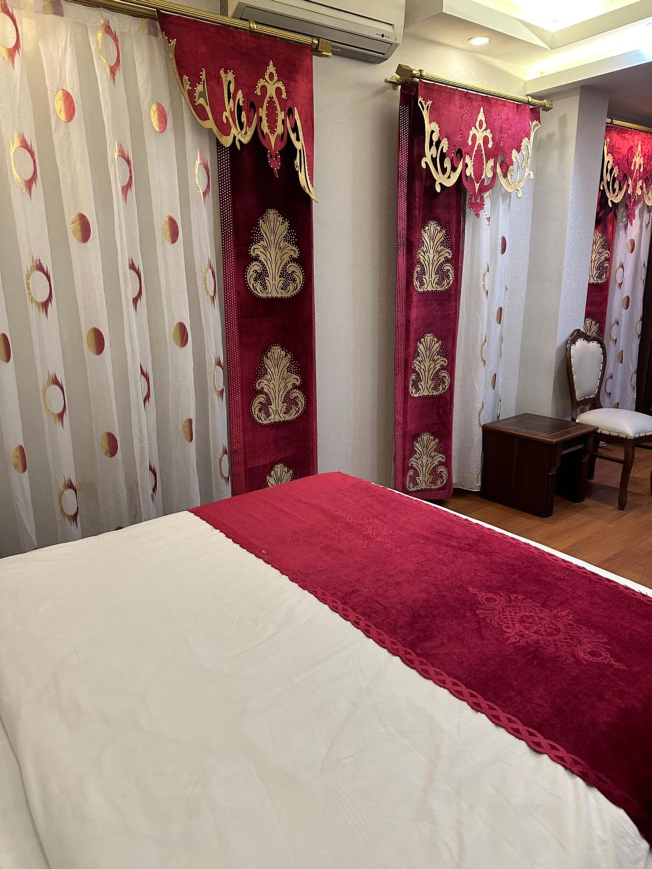 Deluxe Double or Twin Room photo 2