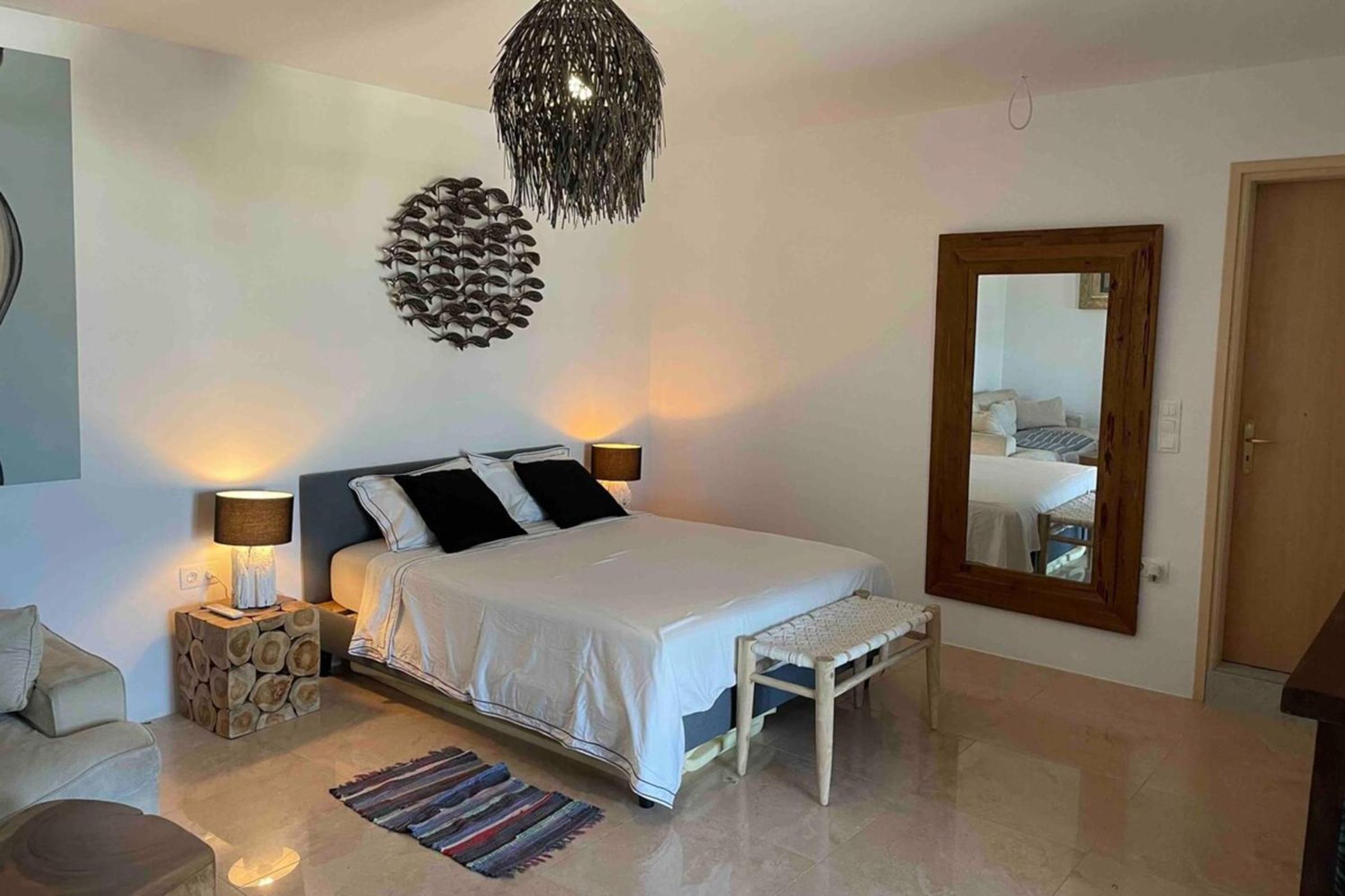 Villa photo 1