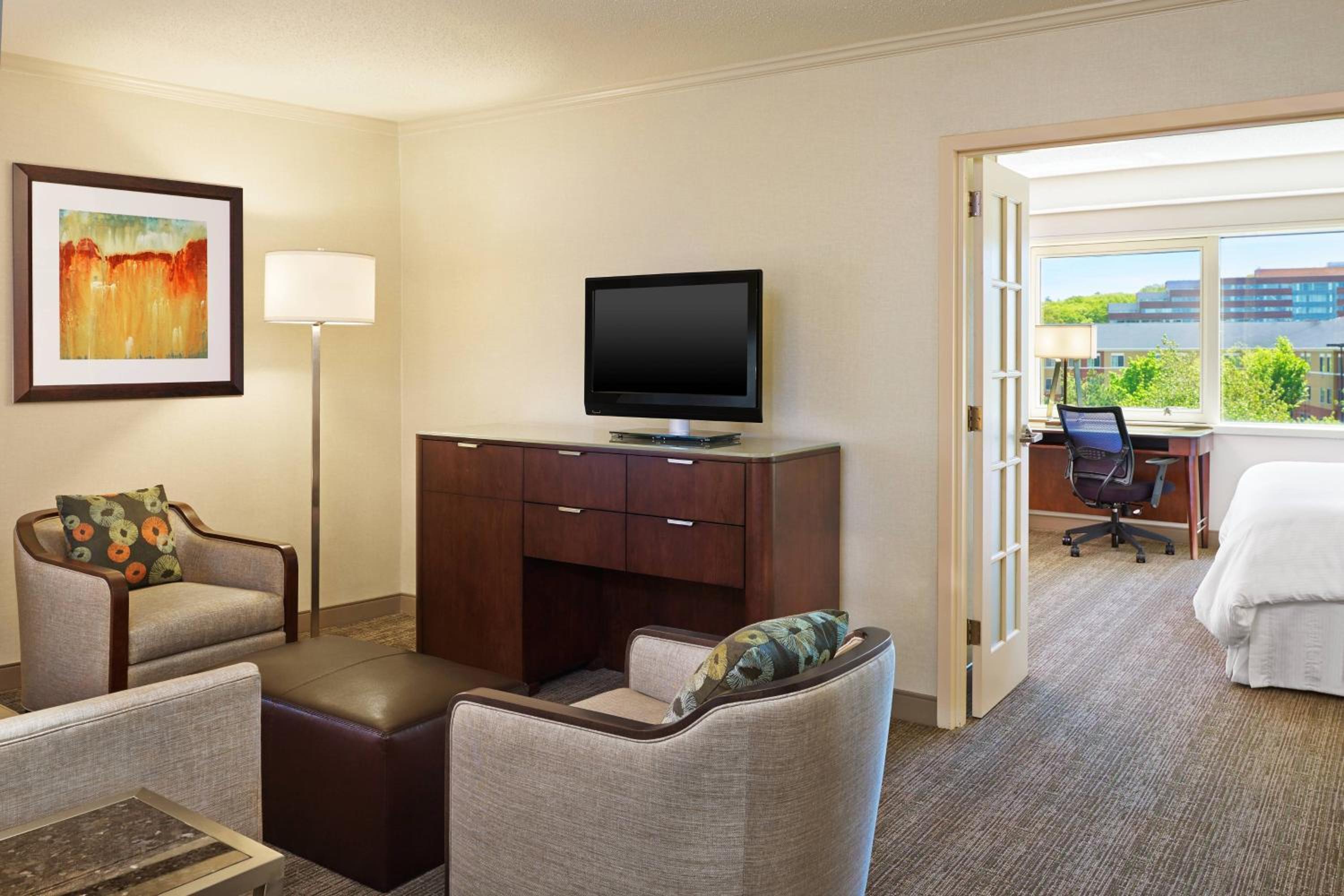 Junior Suite, Junior Suite, 1 King, Sofa bed - Photo 6