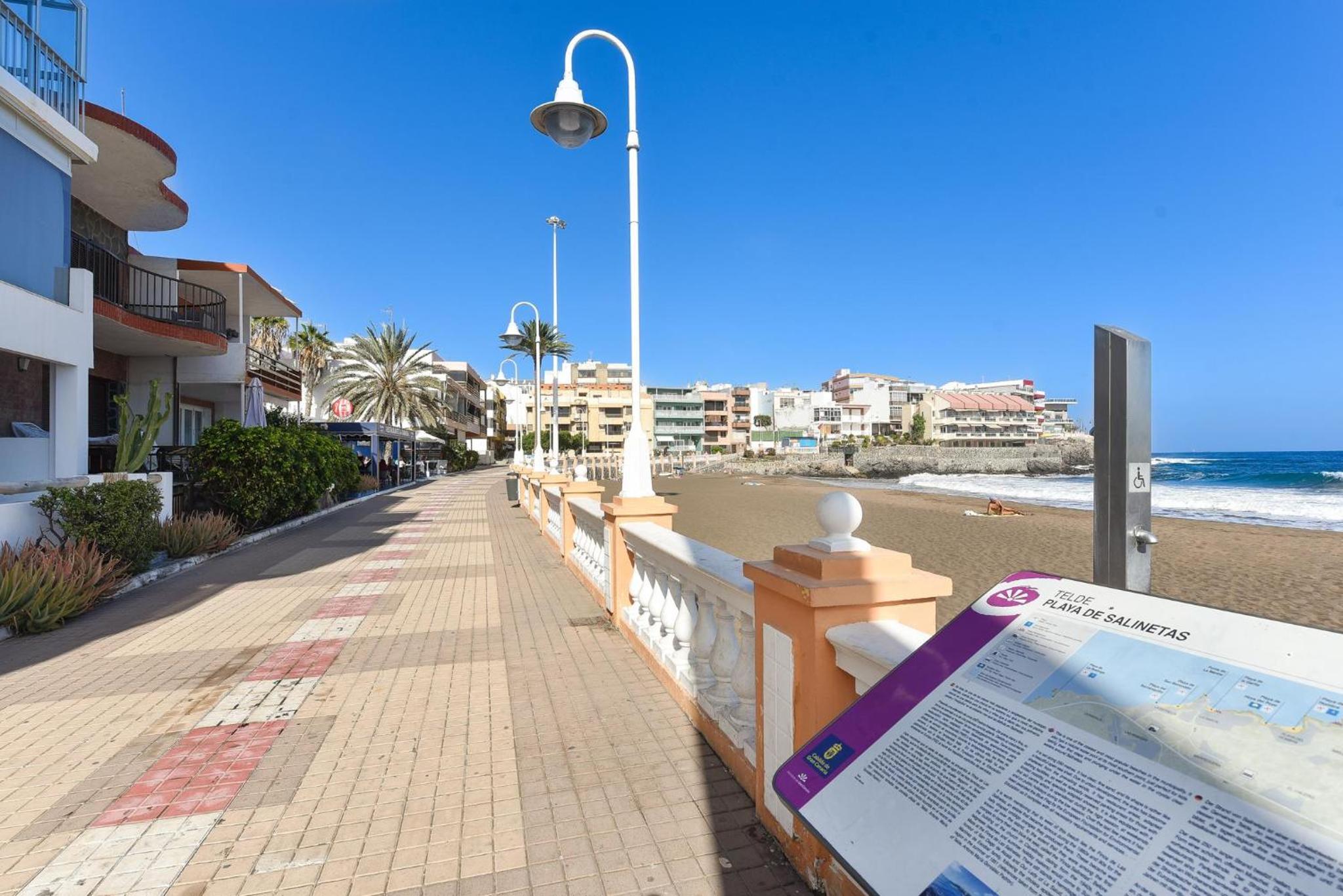 Apartment with Sea View photo 2