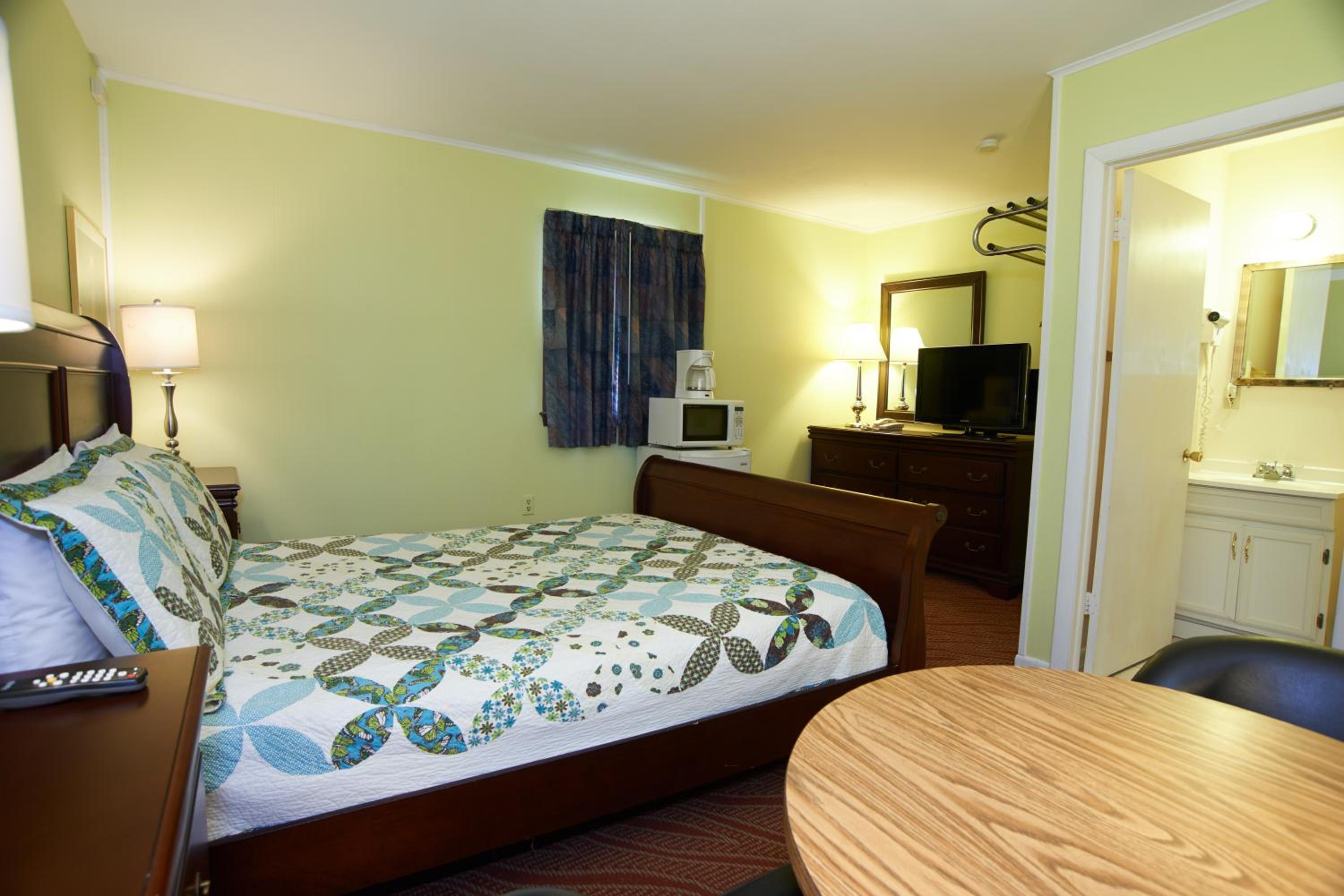 Queen Room