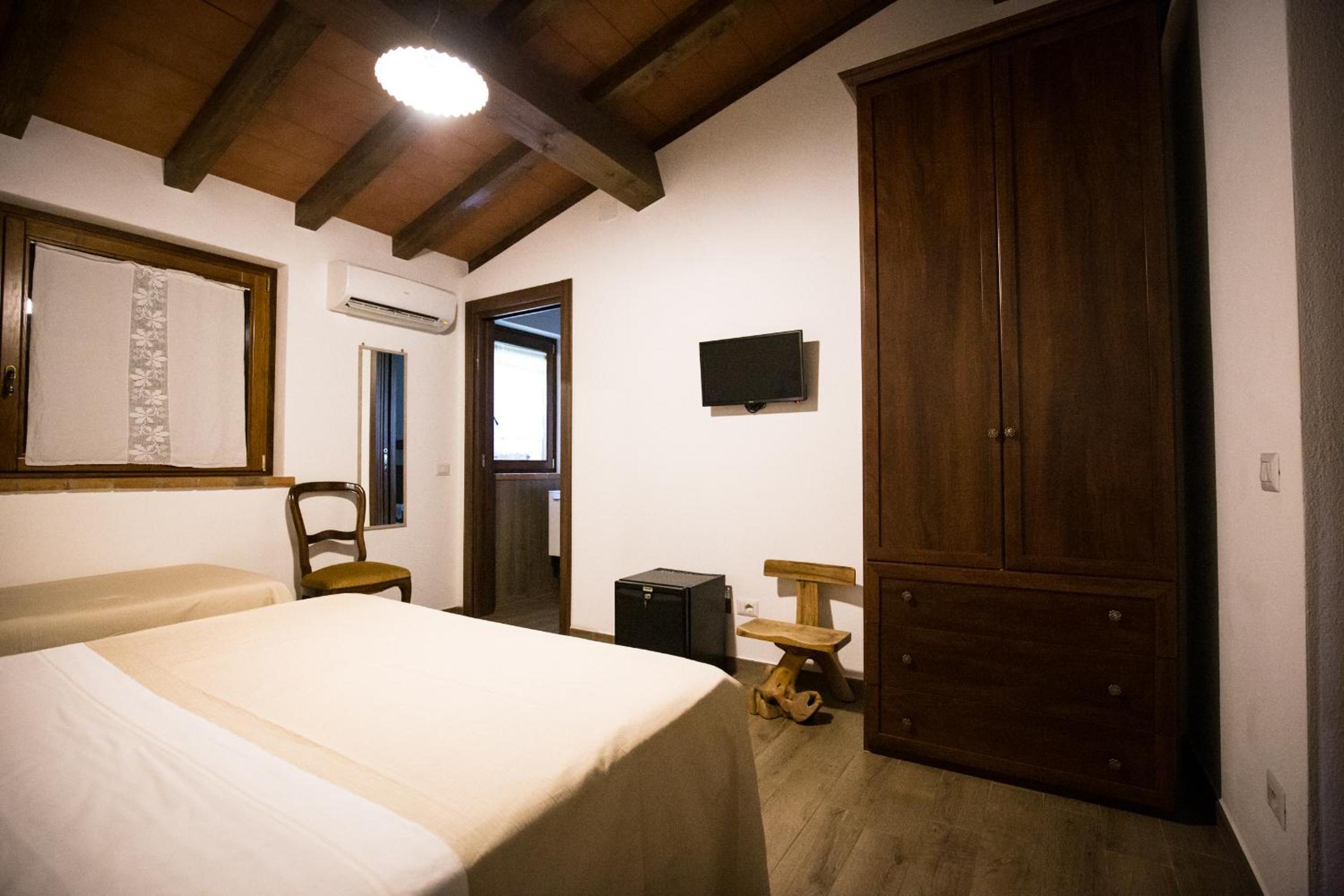 Double Room photo 3