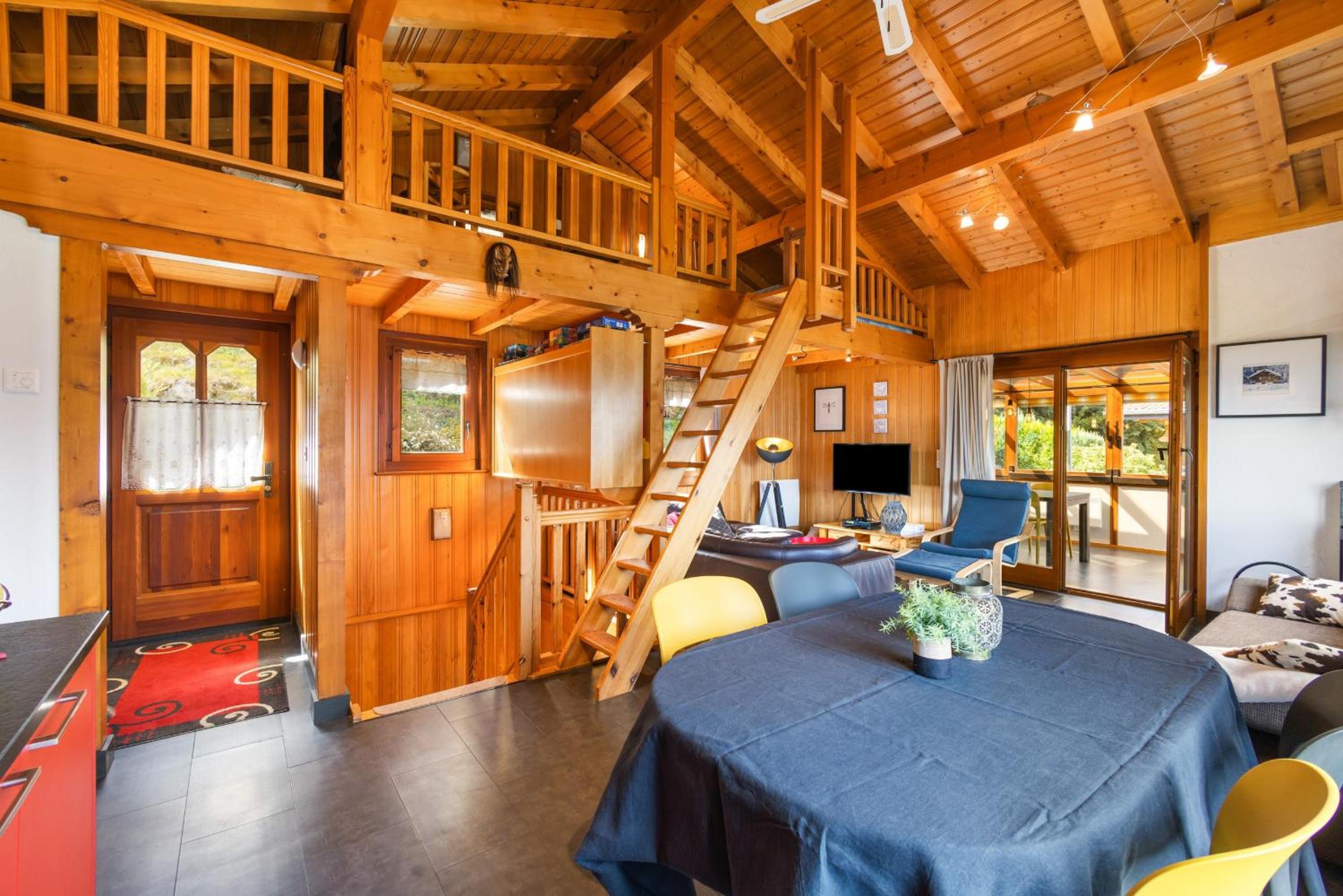 Three-Bedroom Chalet photo 3