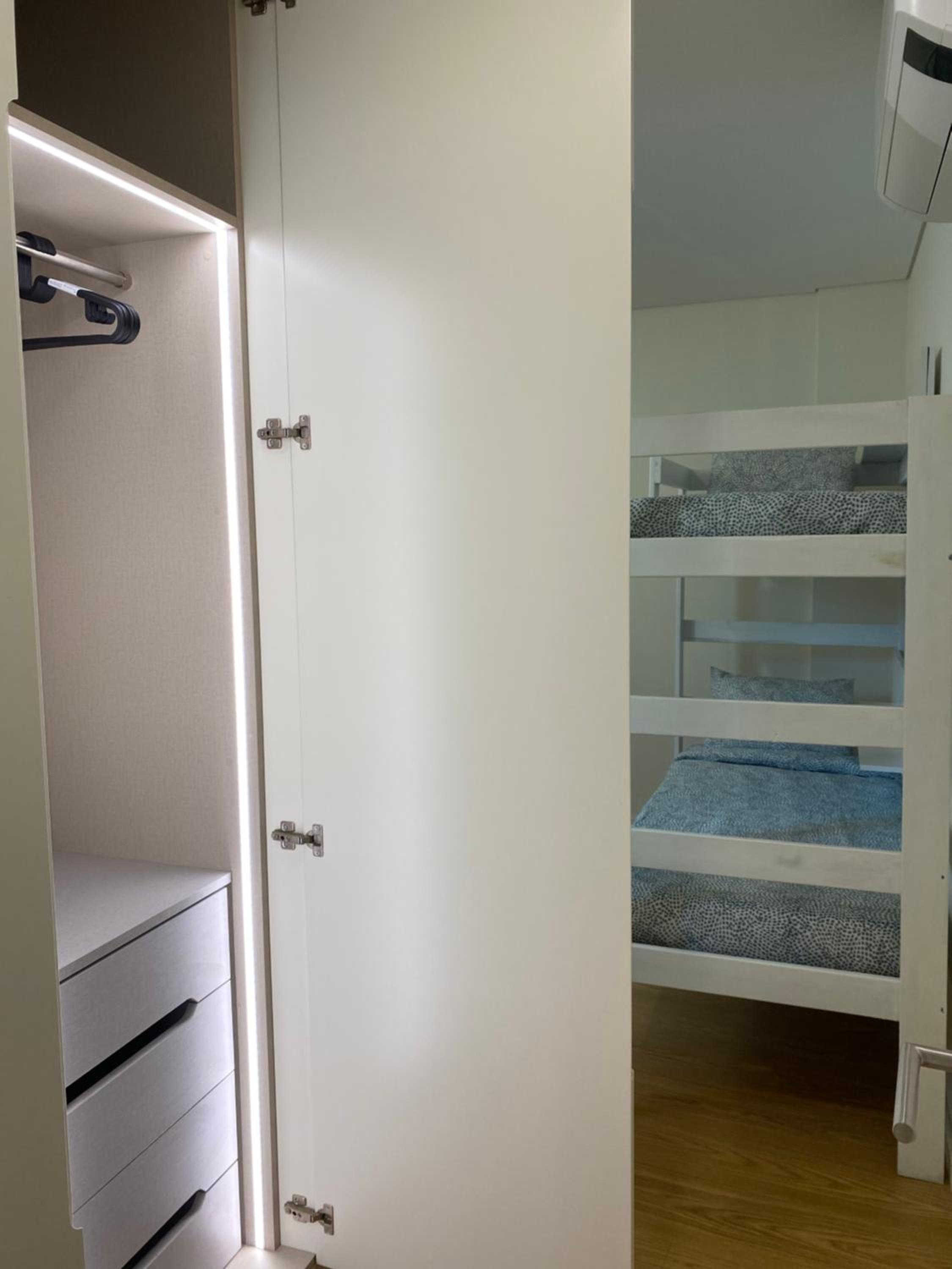 Double Room with Shared Bathroom photo 2