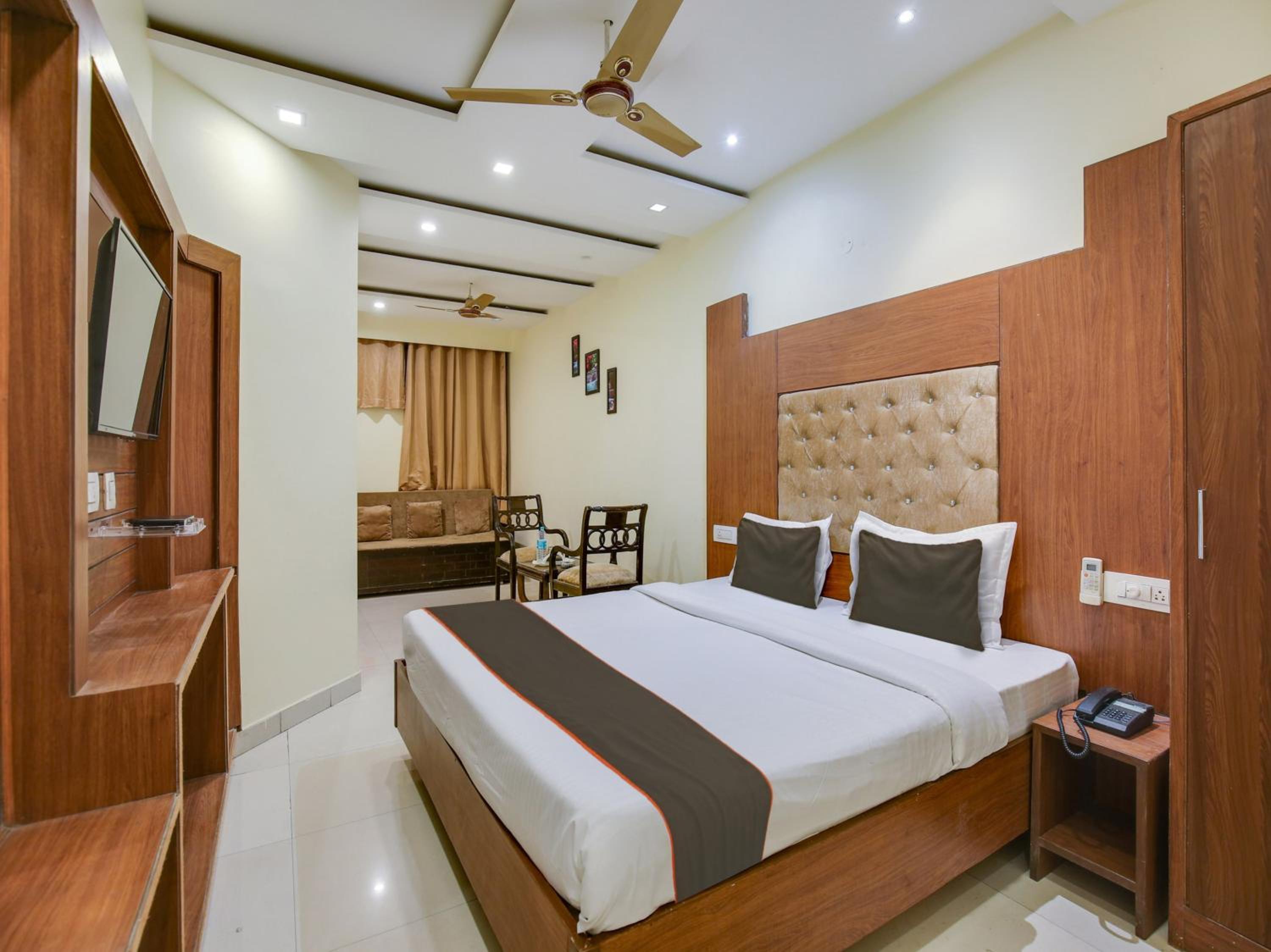 Classic Triple Room