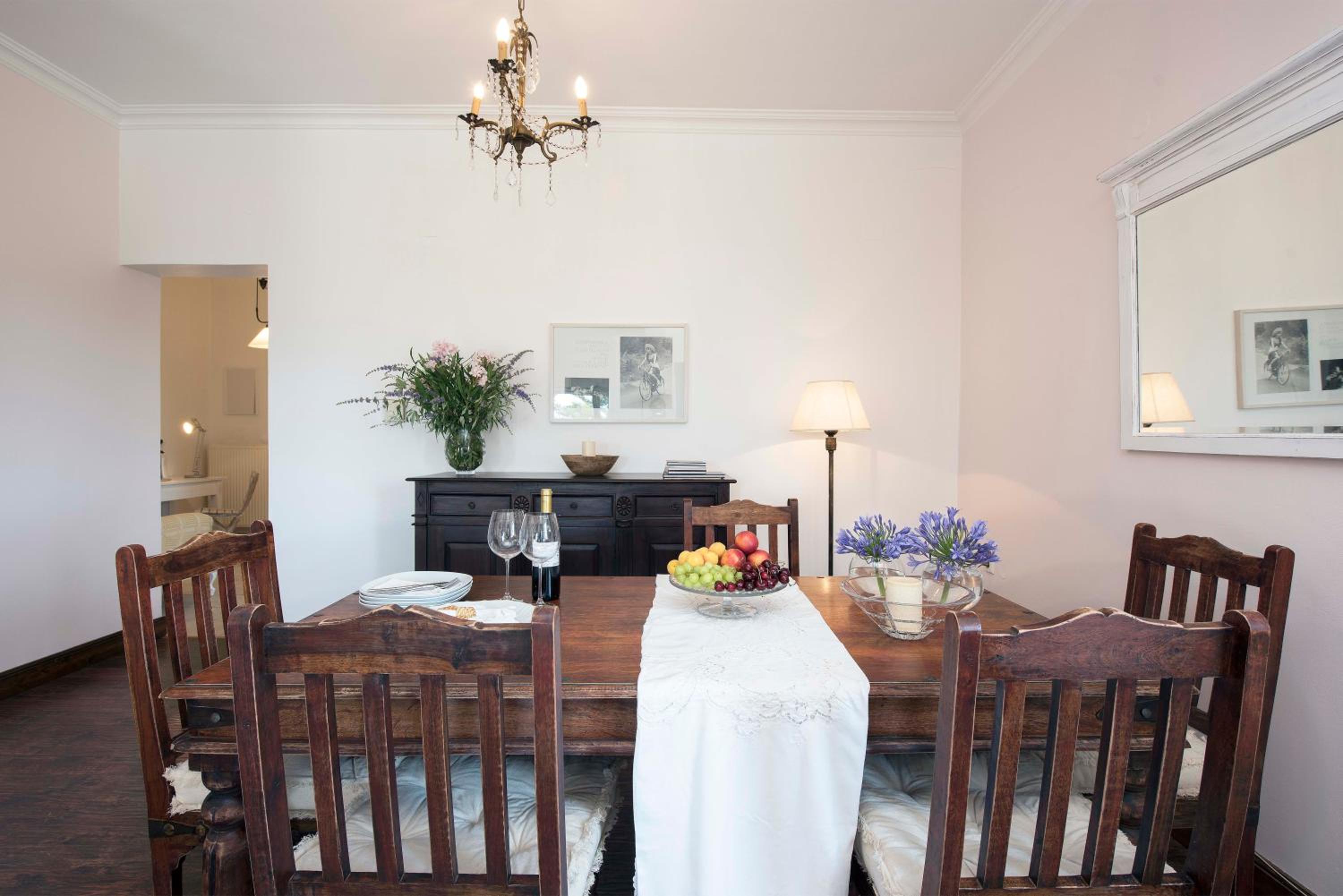 Three-Bedroom House photo 2