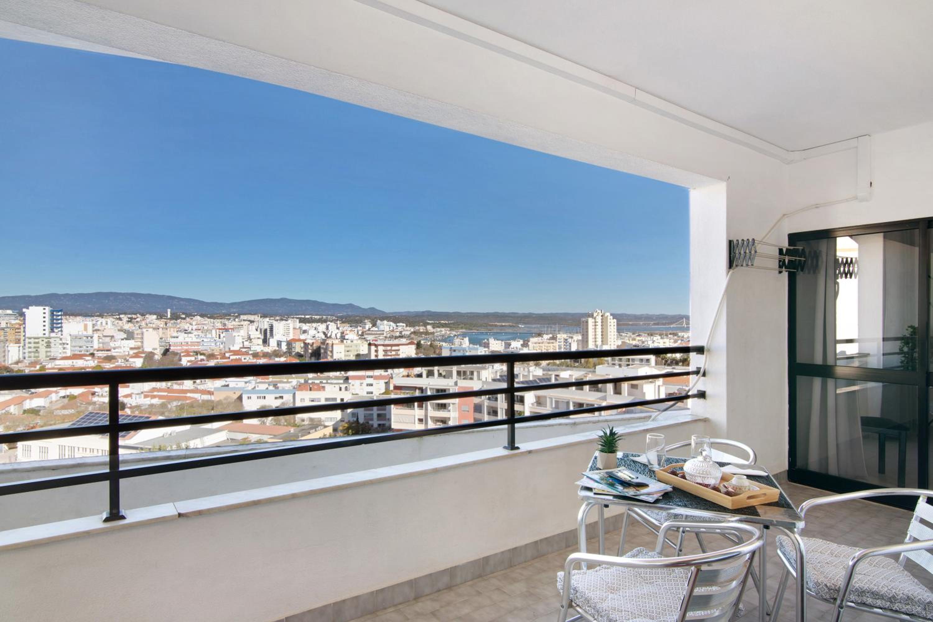 Superior One-Bedroom Apartment with Balcony - Photo 13