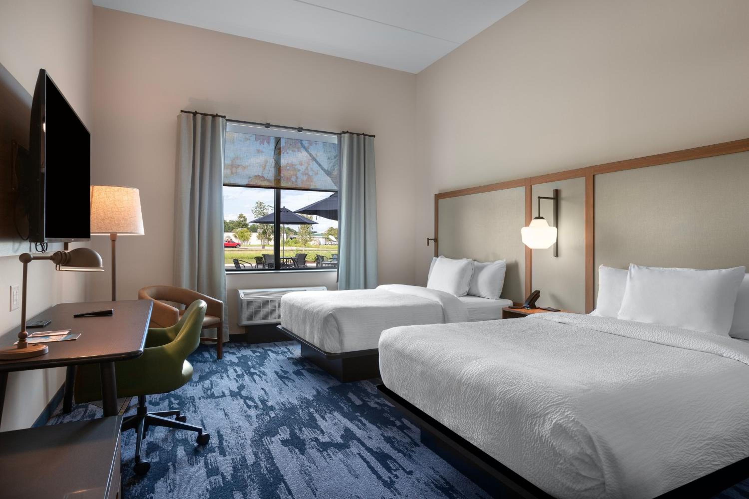Standard Queen Room with Two Queen Beds - Photo 1