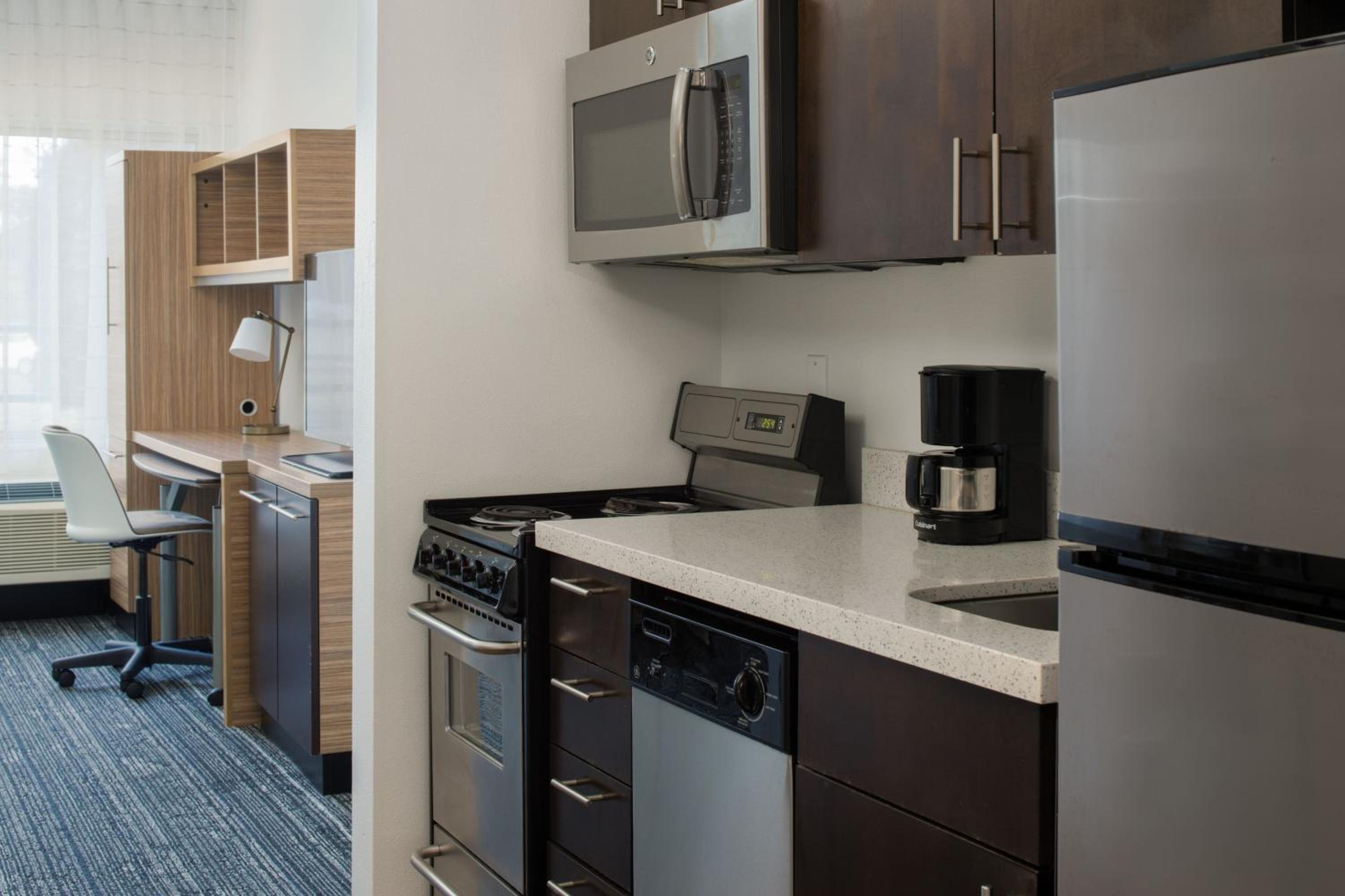 One-Bedroom King Suite with Sofa Bed - Hearing Accessible photo 3