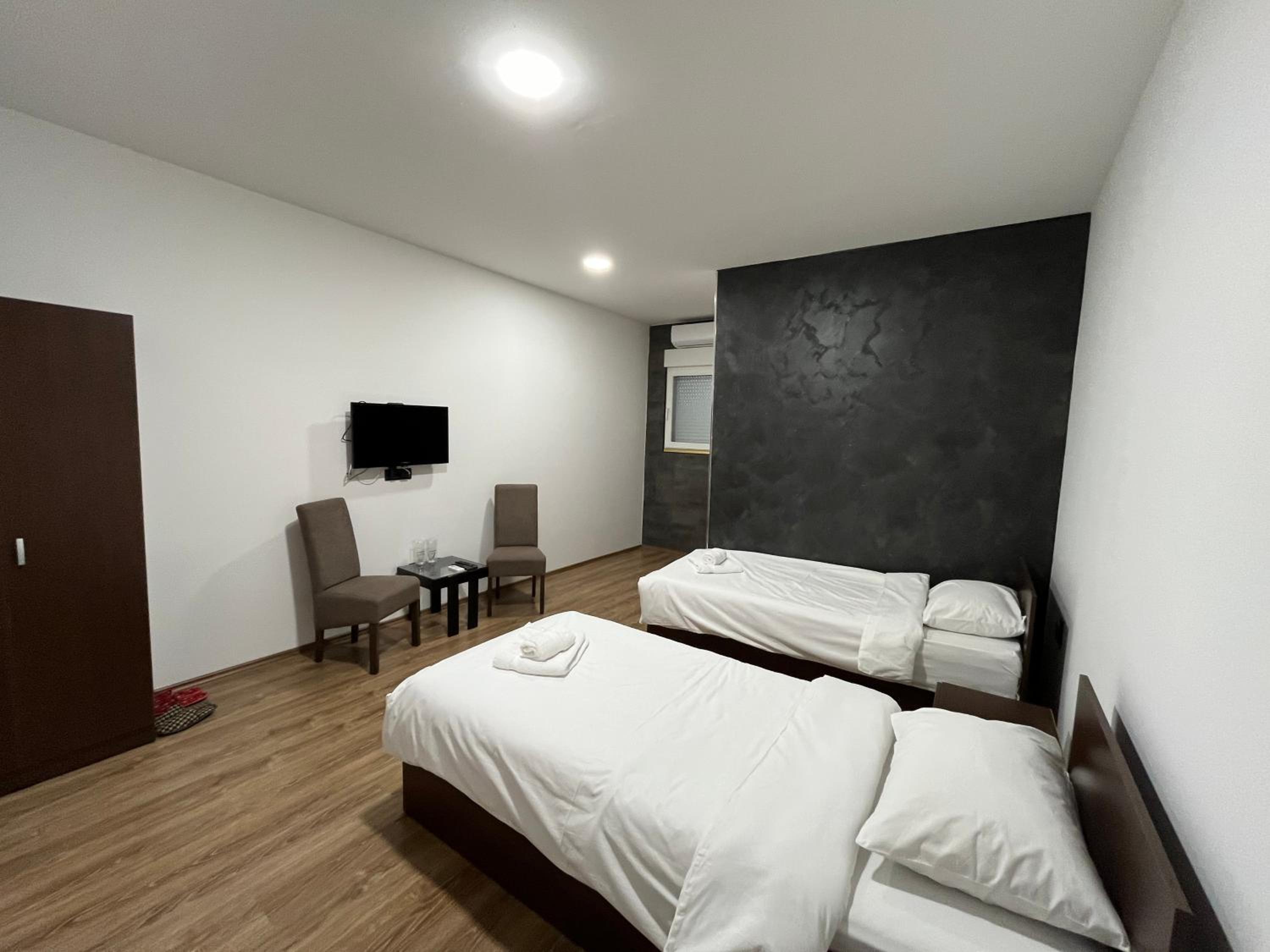Twin Room photo 1