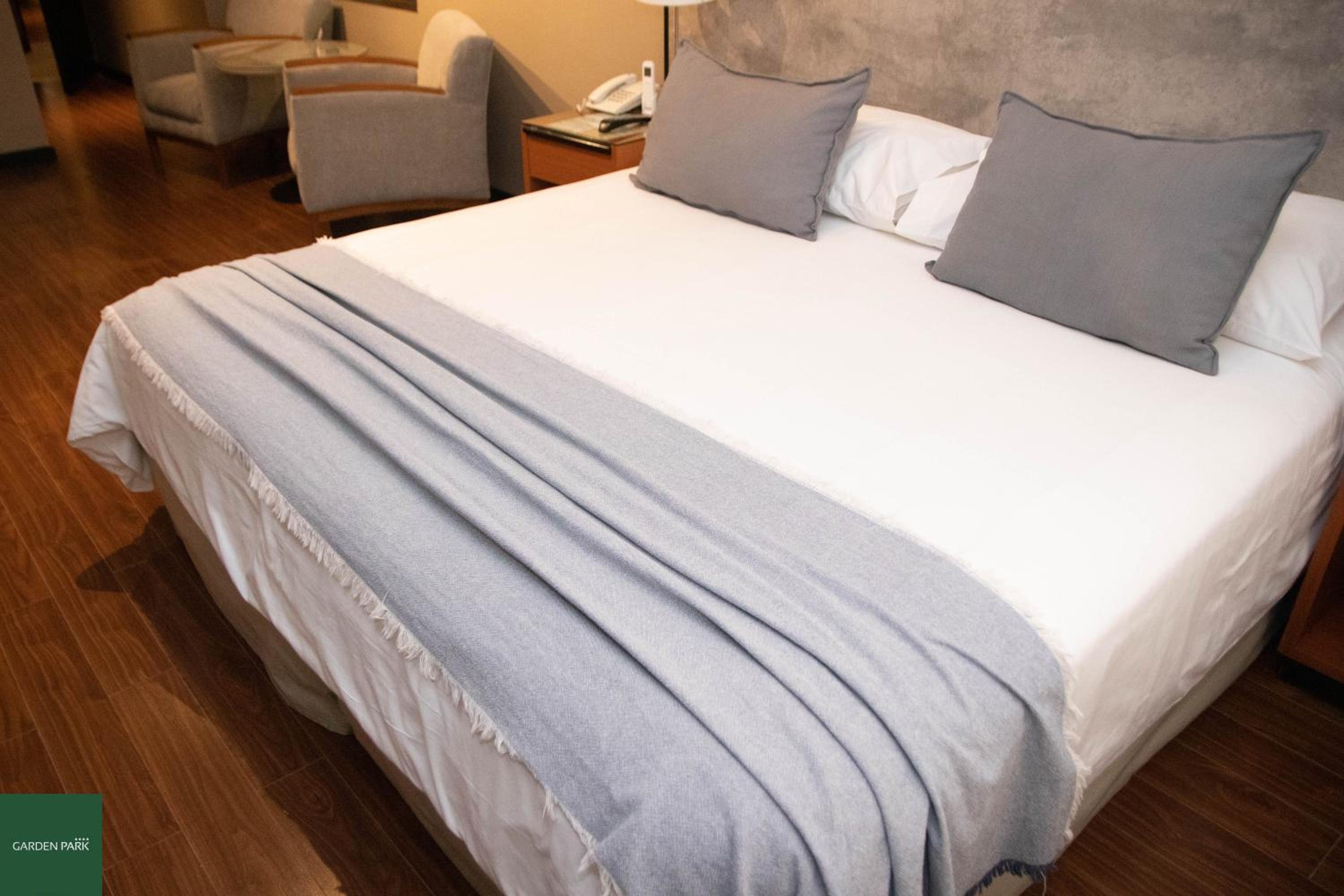 Deluxe Double Room photo 2