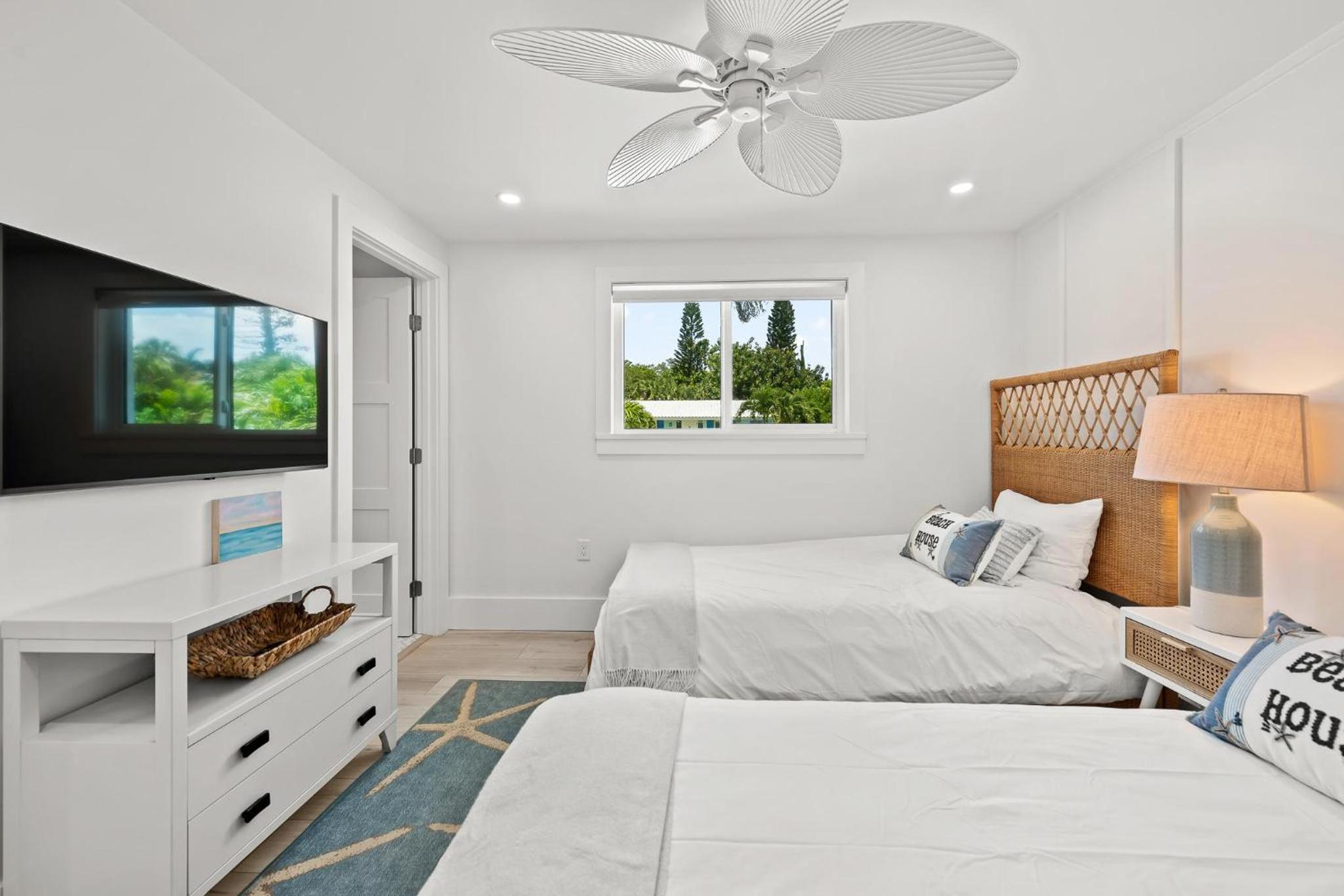 Four-Bedroom Vacation Home photo 2