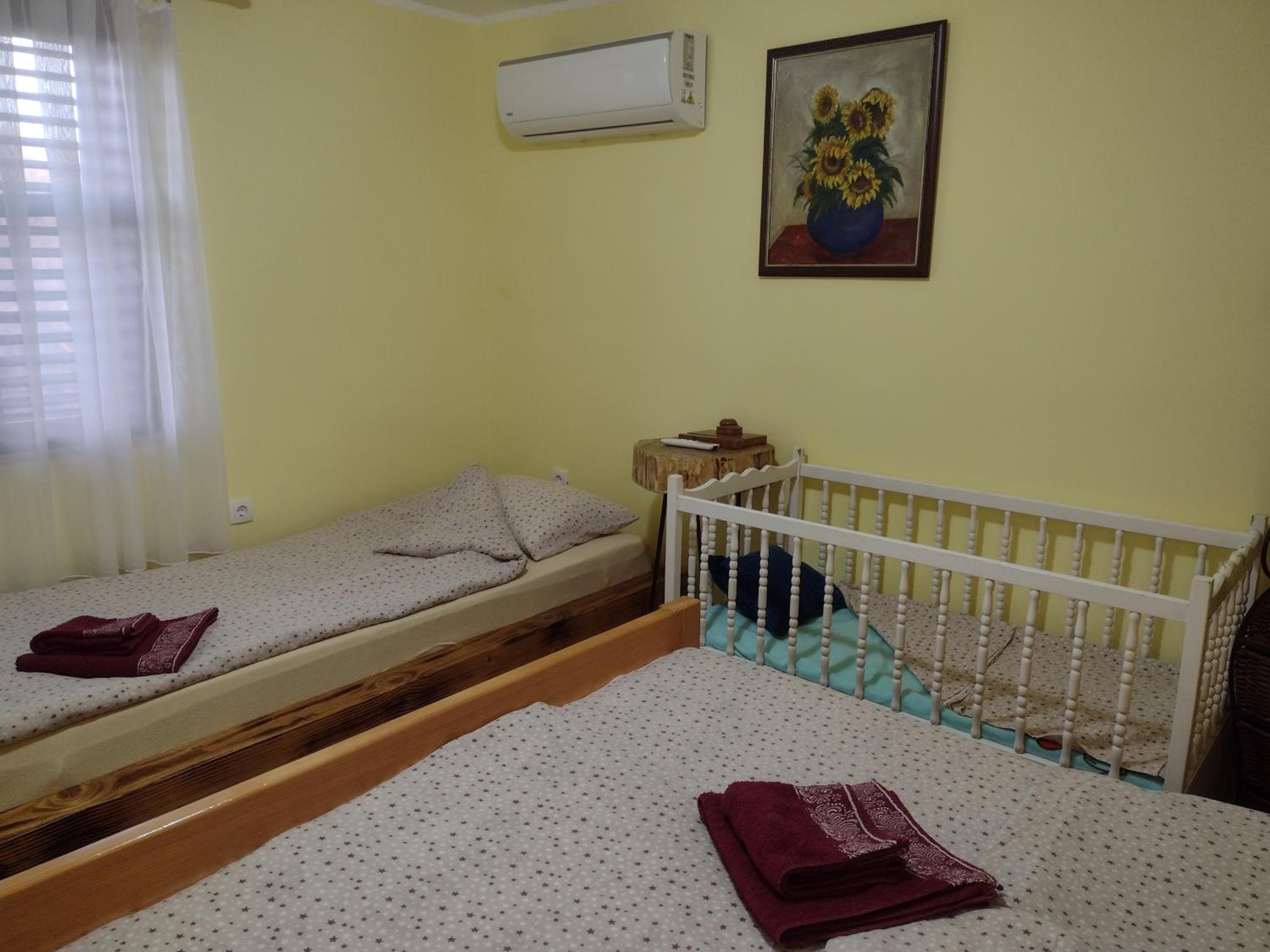 One-Bedroom Apartment with Balcony photo 2