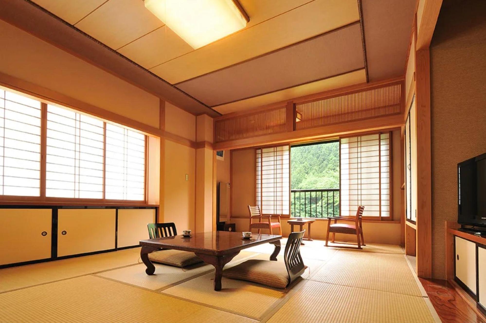 Japanese-Style Room