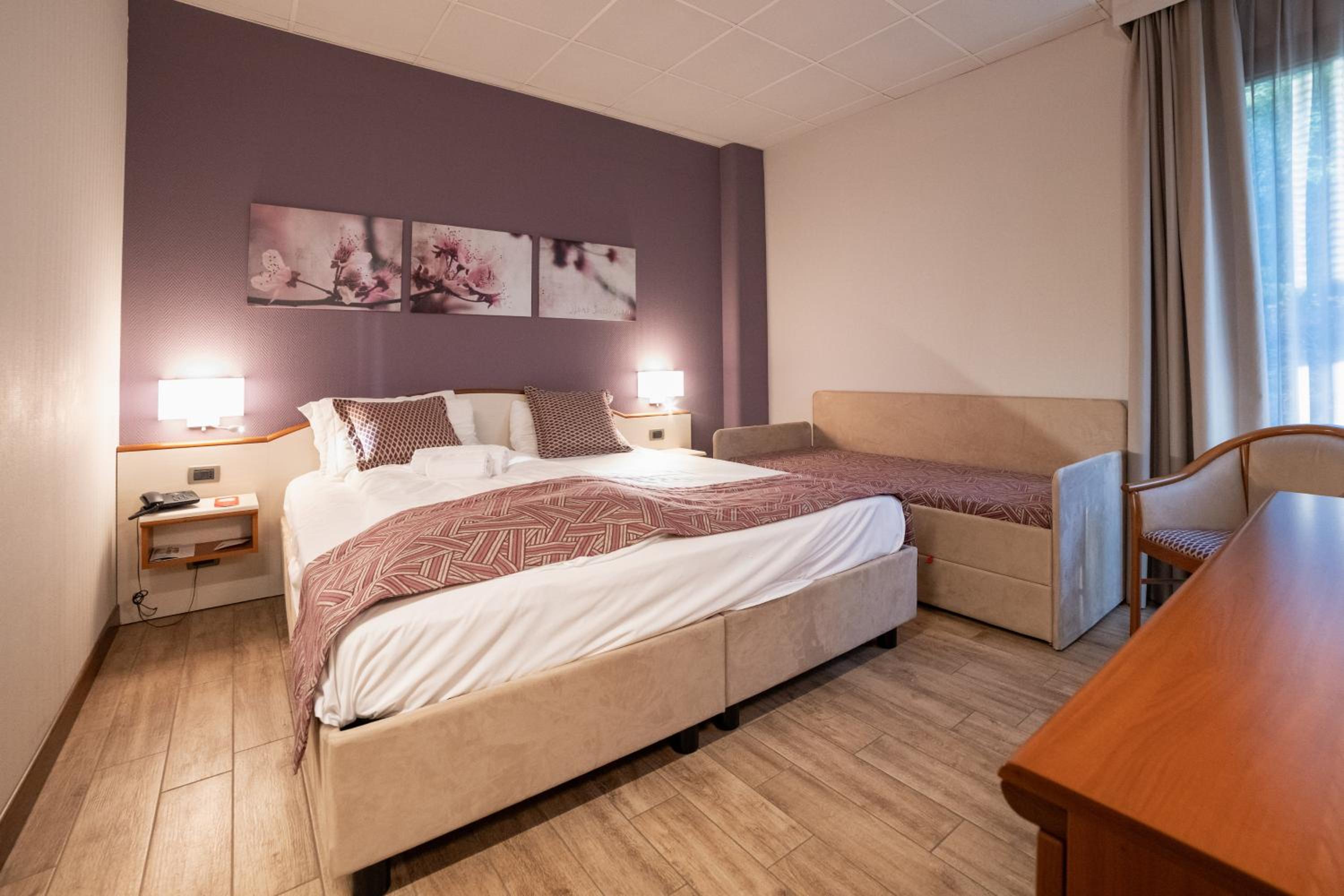 Triple Room - Photo 2