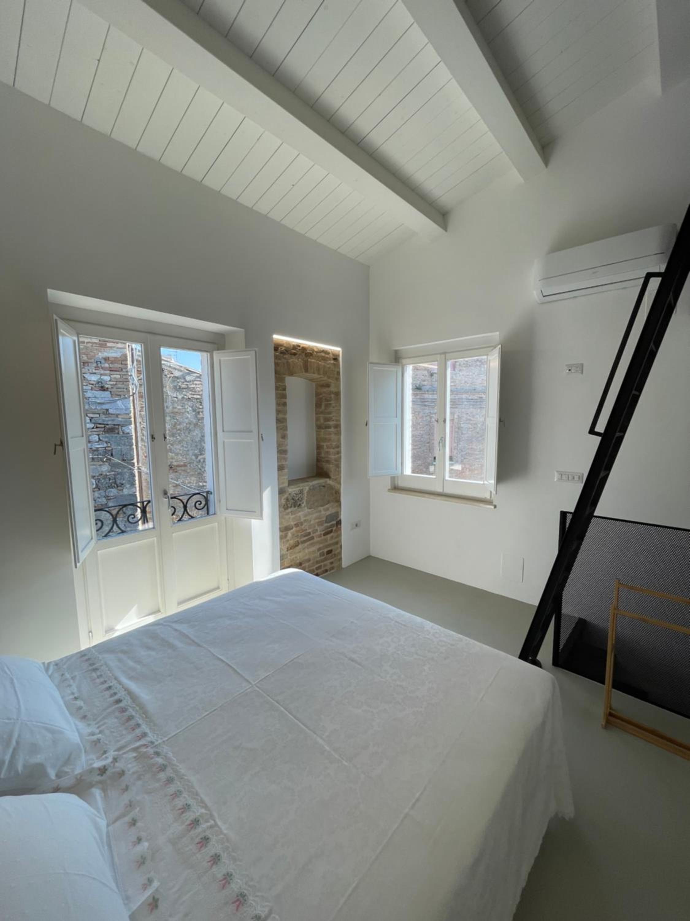 Maisonette photo 1