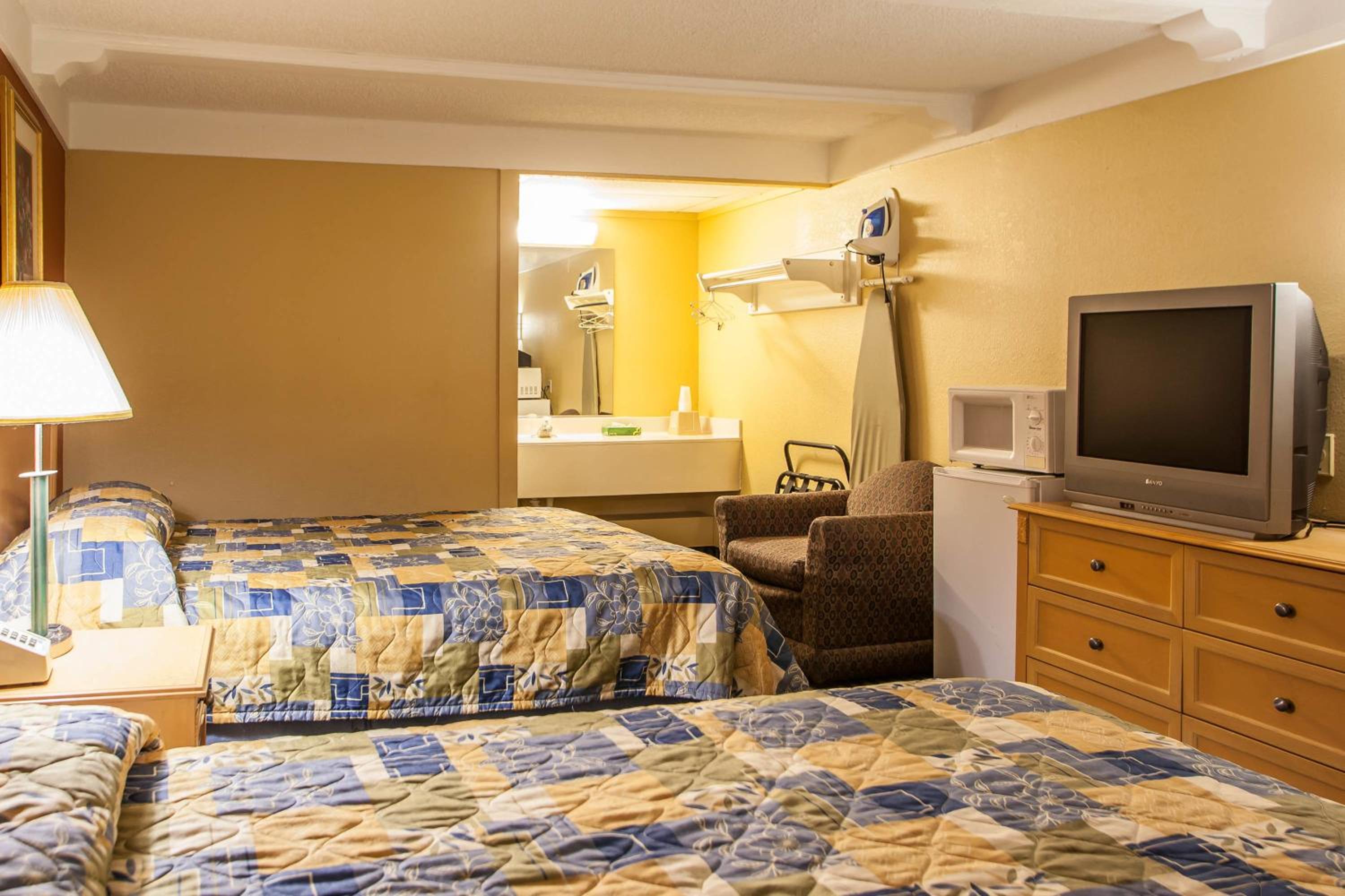 Double Room - Photo 3