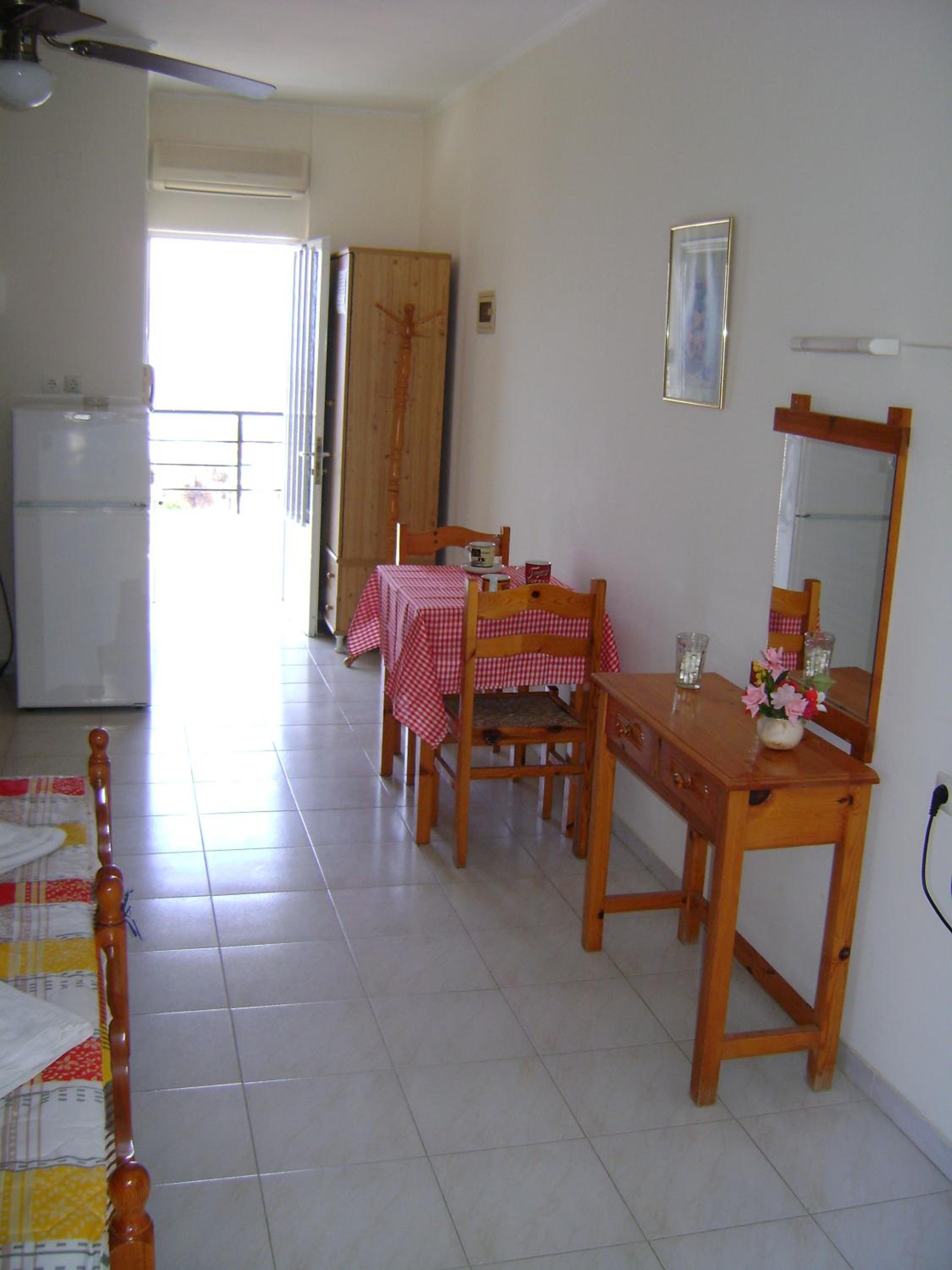 Apartment with Garden and Sea View (2 Adults) - Ground Floor  - Photo 18